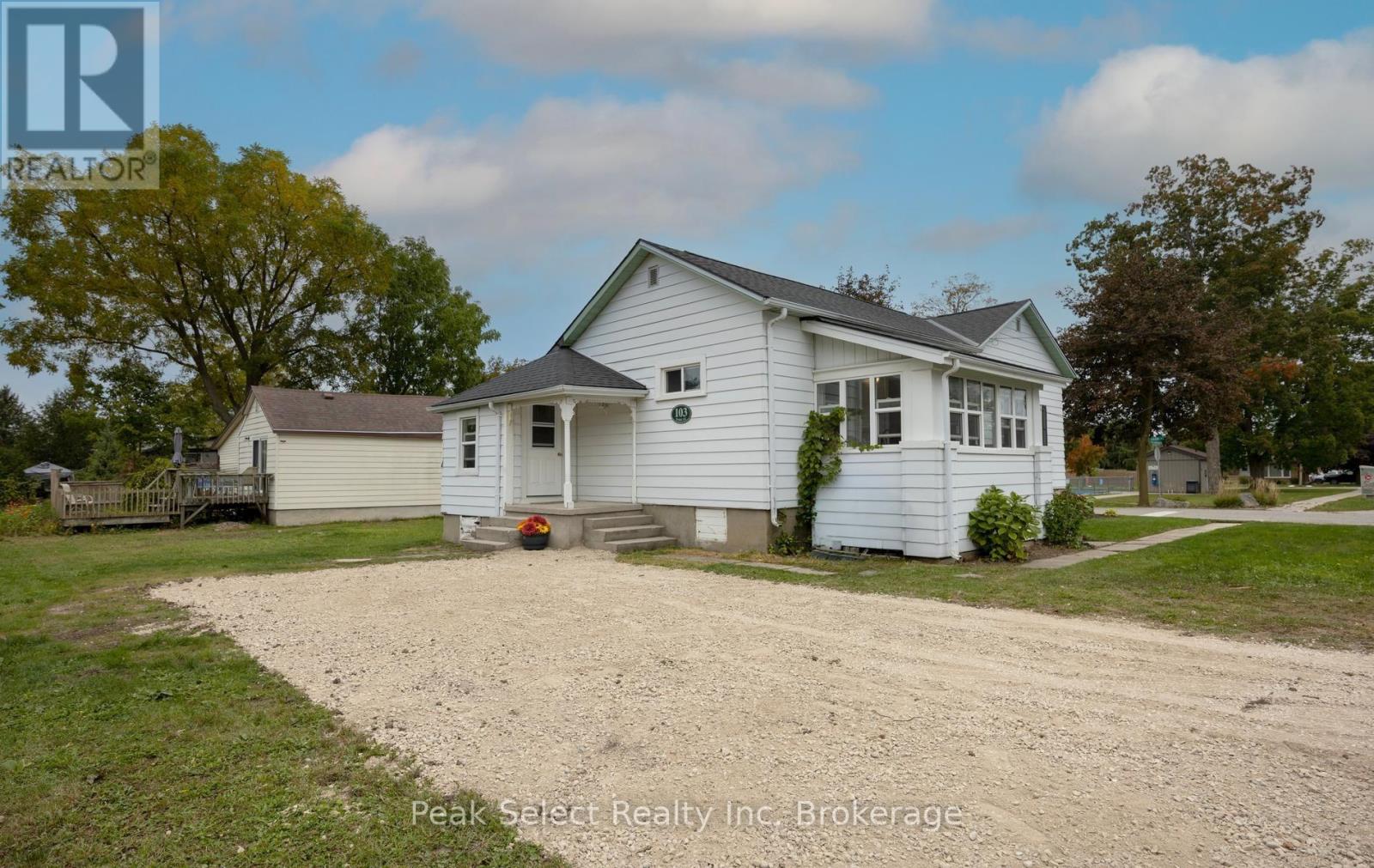 103 Park Street, South Huron, Ontario  N0M 1S2 - Photo 30 - X13852670