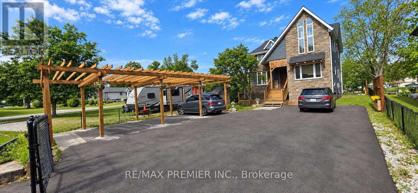 1651 PENINSULA PT ROAD, Severn, Ontario