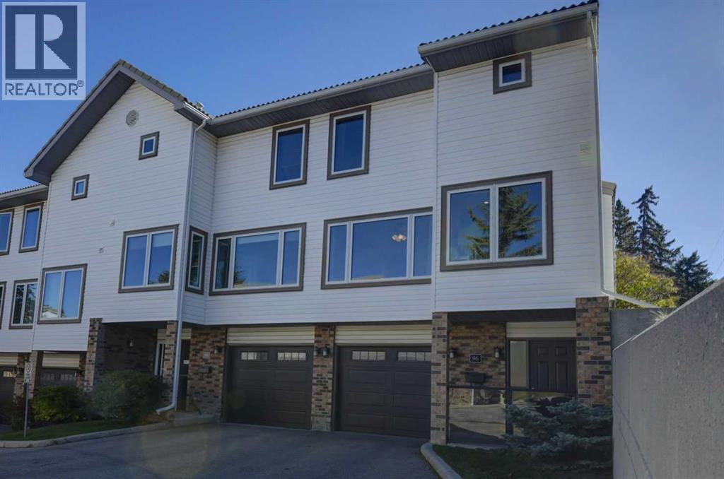 96 Coachway Gardens SW, Calgary, Alberta  T3H 2V9 - Photo 1 - A2349364