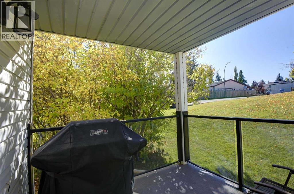 96 Coachway Gardens SW, Calgary, Alberta  T3H 2V9 - Photo 17 - A2349364