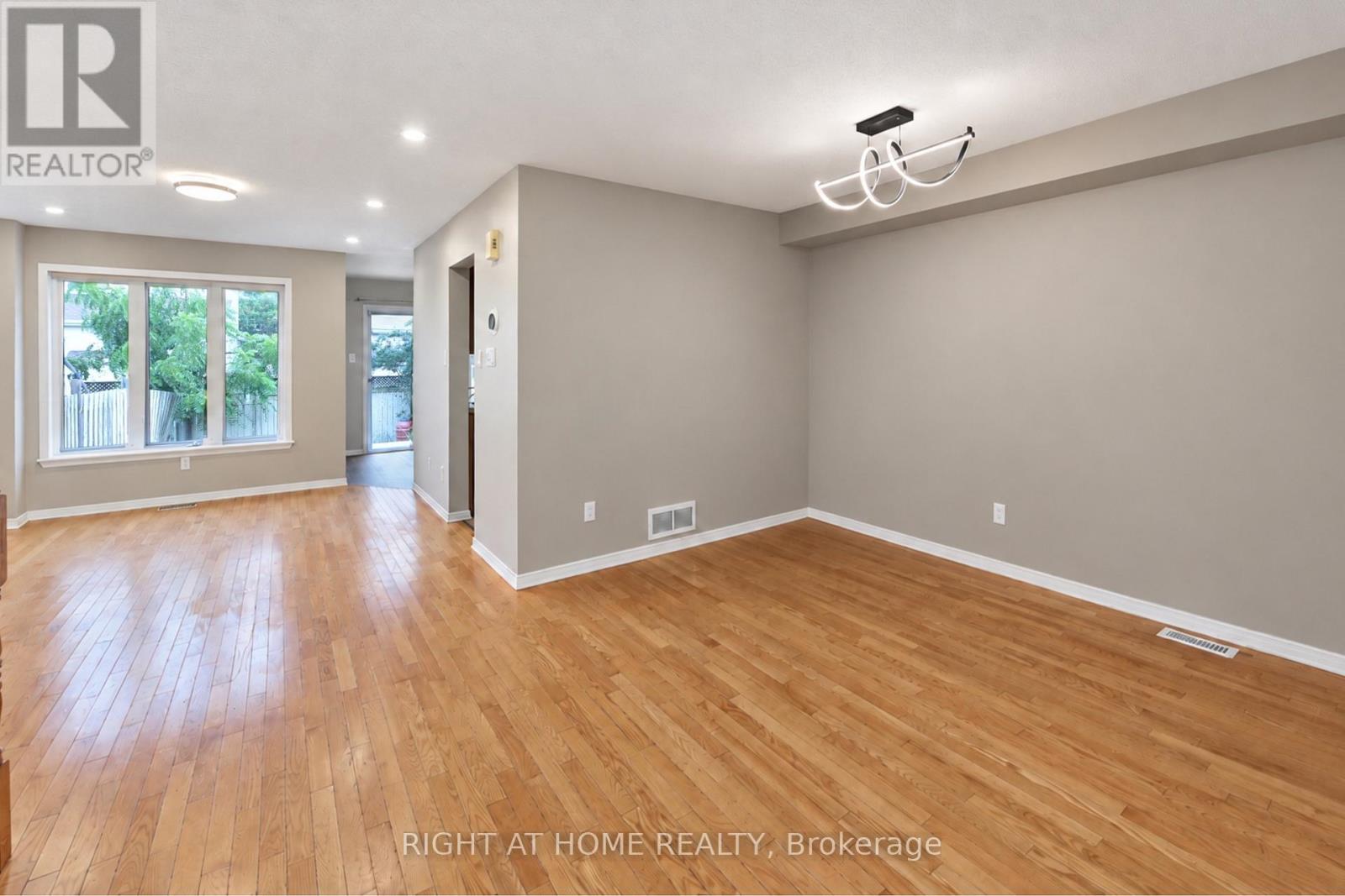 227 Portrush Avenue, Ottawa, Ontario  K2J 5J6 - Photo 10 - X13852736