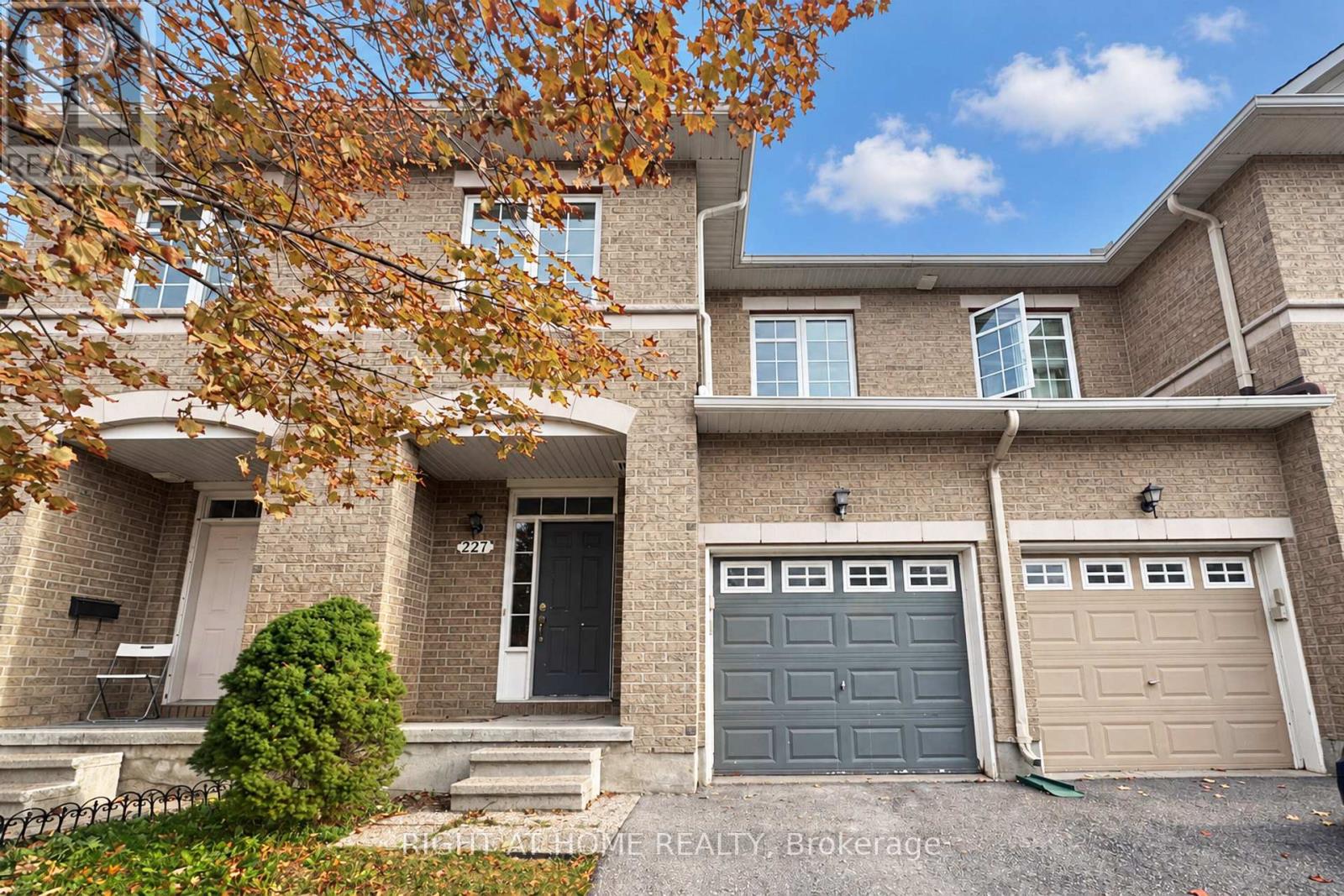 227 Portrush Avenue, Ottawa, Ontario  K2J 5J6 - Photo 3 - X13852736