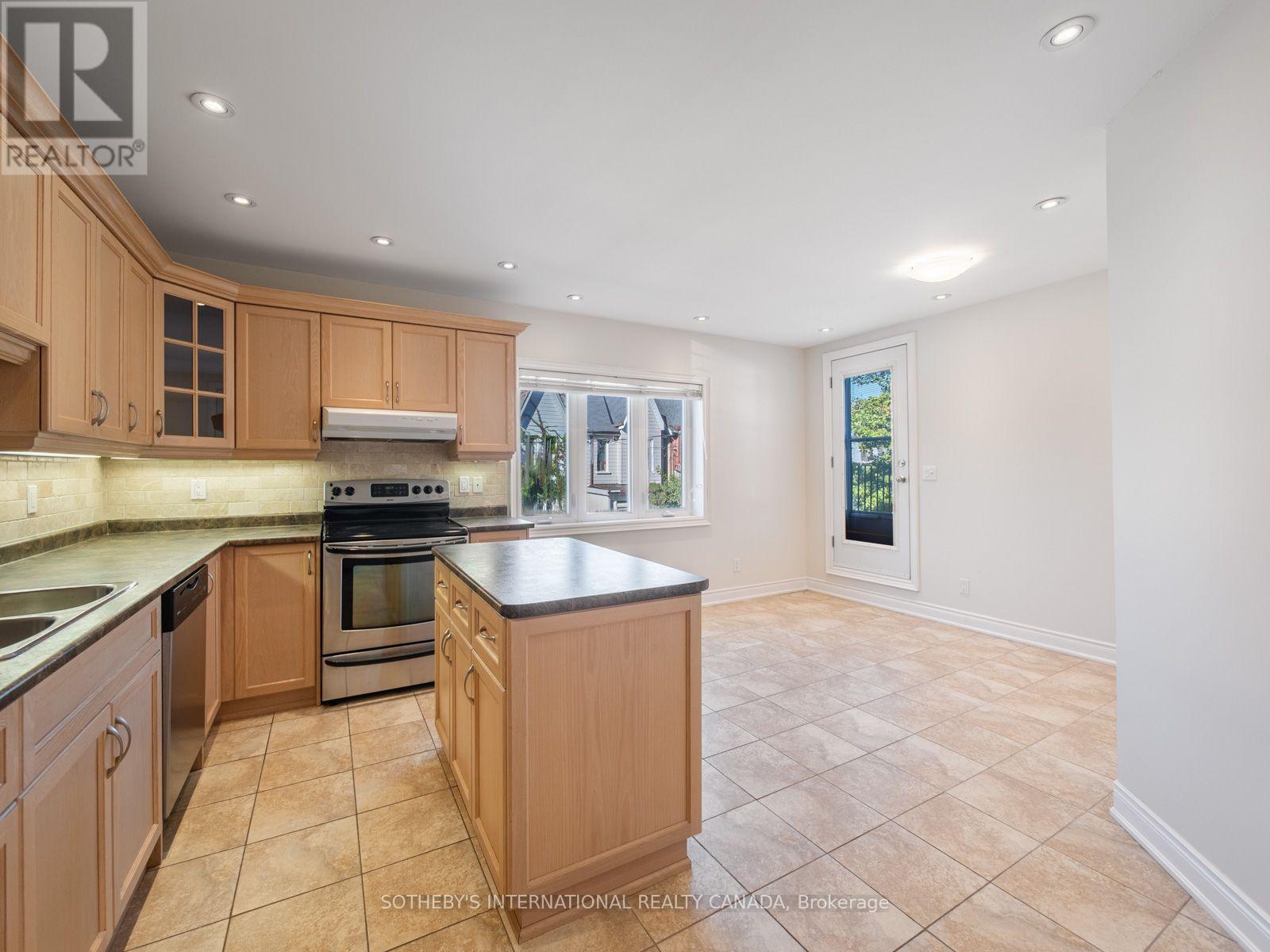 187B CLAREMONT STREET E, Toronto, Ontario
