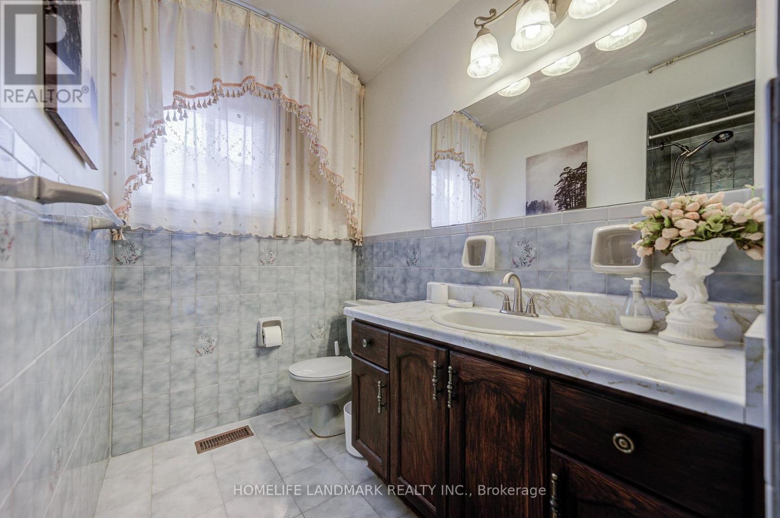 48 Purcell Square, Toronto, Ontario  M1V 3Y3 - Photo 33 - E13852724