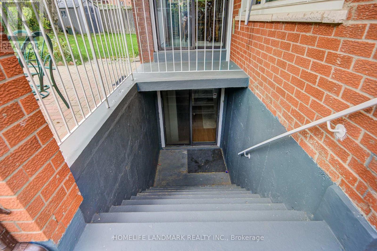 48 Purcell Square, Toronto, Ontario  M1V 3Y3 - Photo 50 - E13852724