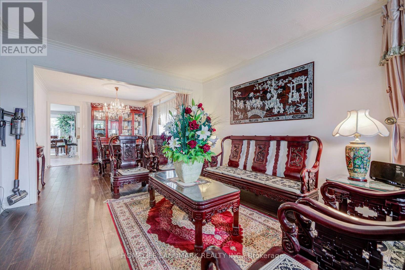 48 Purcell Square, Toronto, Ontario  M1V 3Y3 - Photo 8 - E13852724