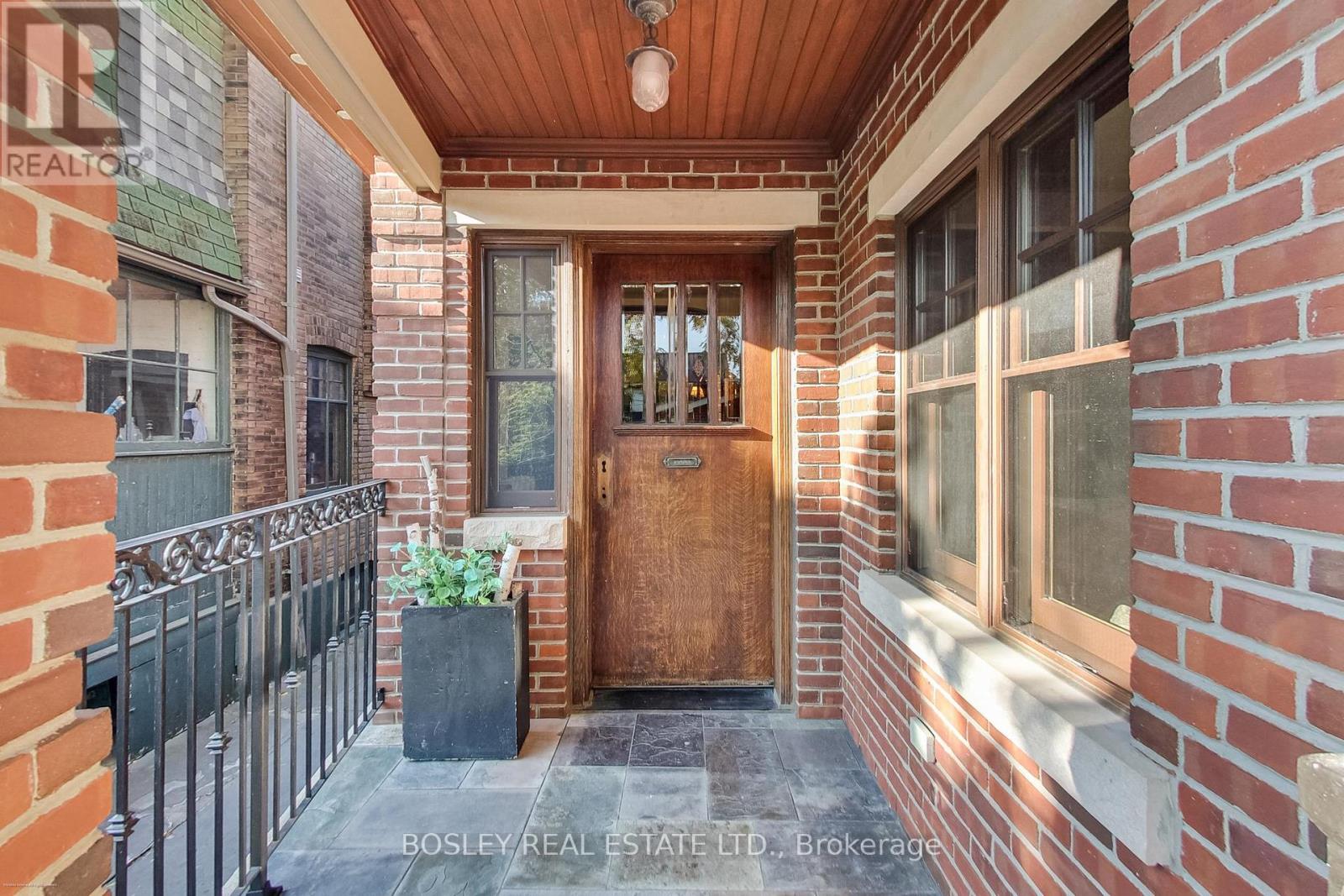 161 Westminster Avenue, Toronto, Ontario  M6R 1N8 - Photo 16 - W13852750