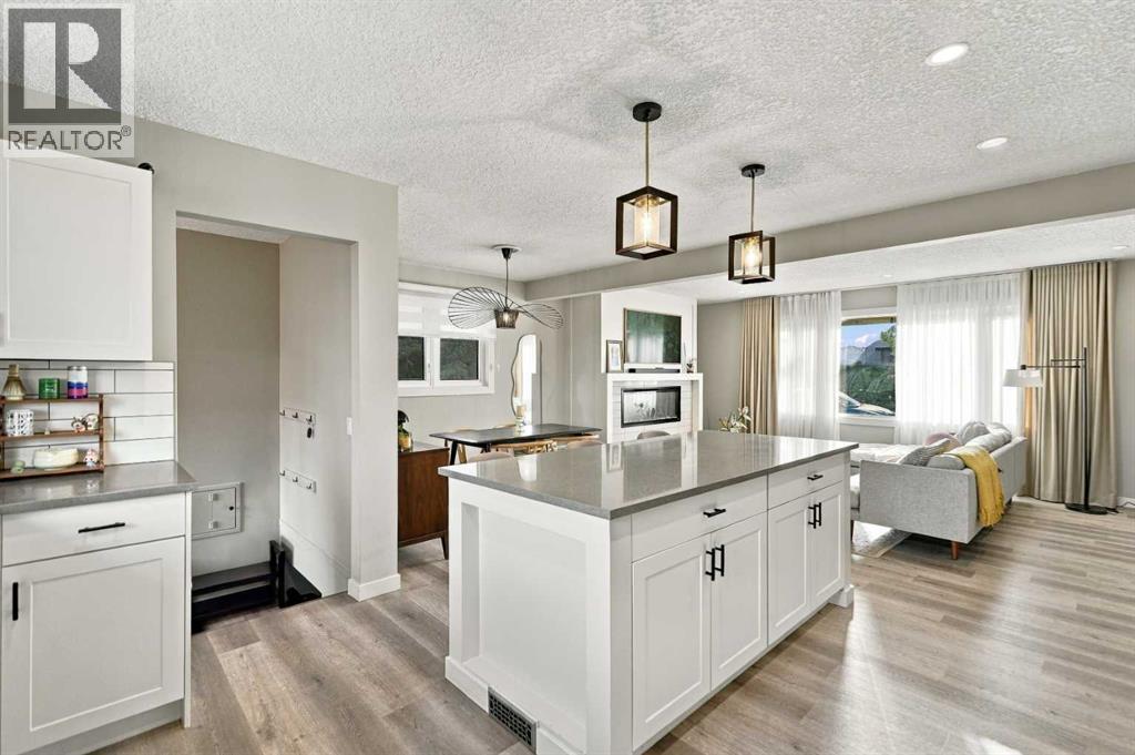 1161 Hunterston Hill Nw, Calgary, Alberta  T2K 4P1 - Photo 14 - A2346992