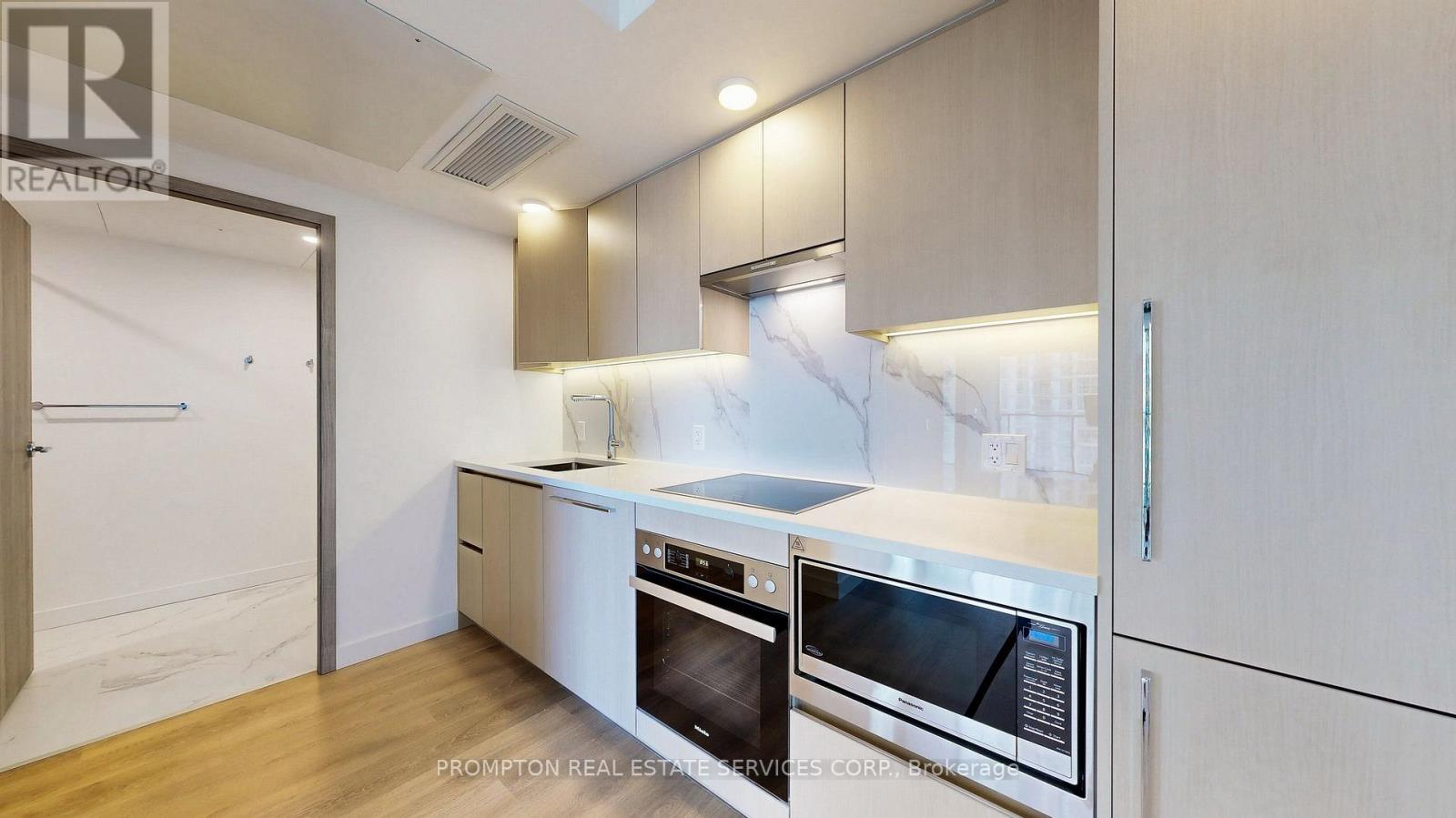 2207 - 1 Concord Cityplace Way, Toronto, Ontario  M5V 0X3 - Photo 19 - C13852794