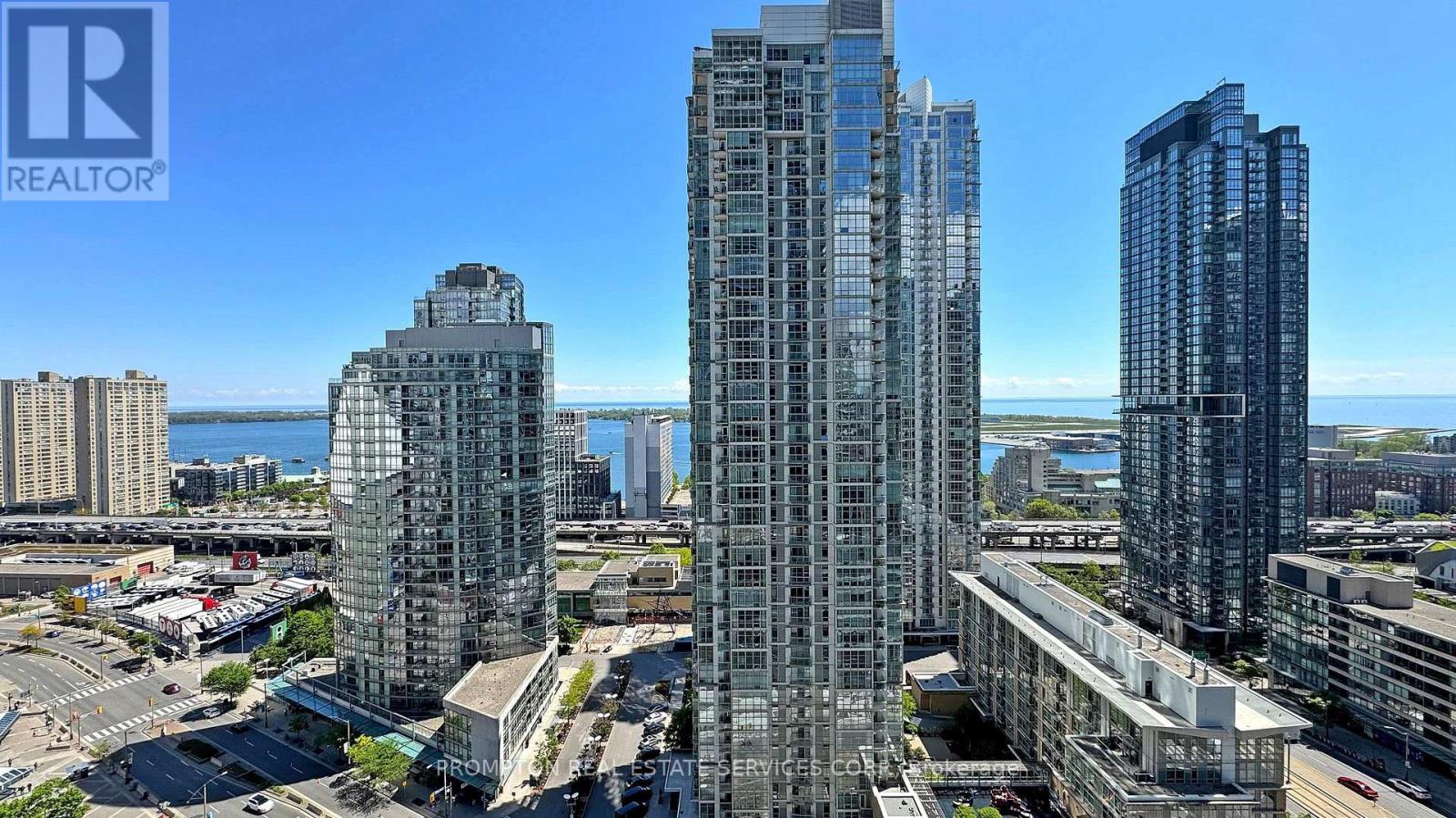 2207 - 1 Concord Cityplace Way, Toronto, Ontario  M5V 0X3 - Photo 30 - C13852794