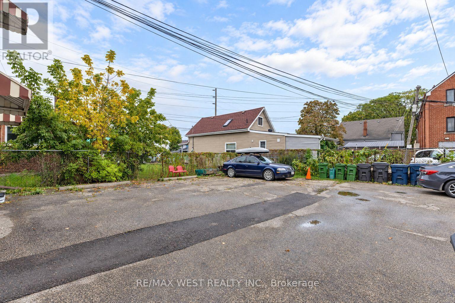 Main - 203 Islington Avenue, Toronto, Ontario  M8V 3B8 - Photo 36 - W13852770