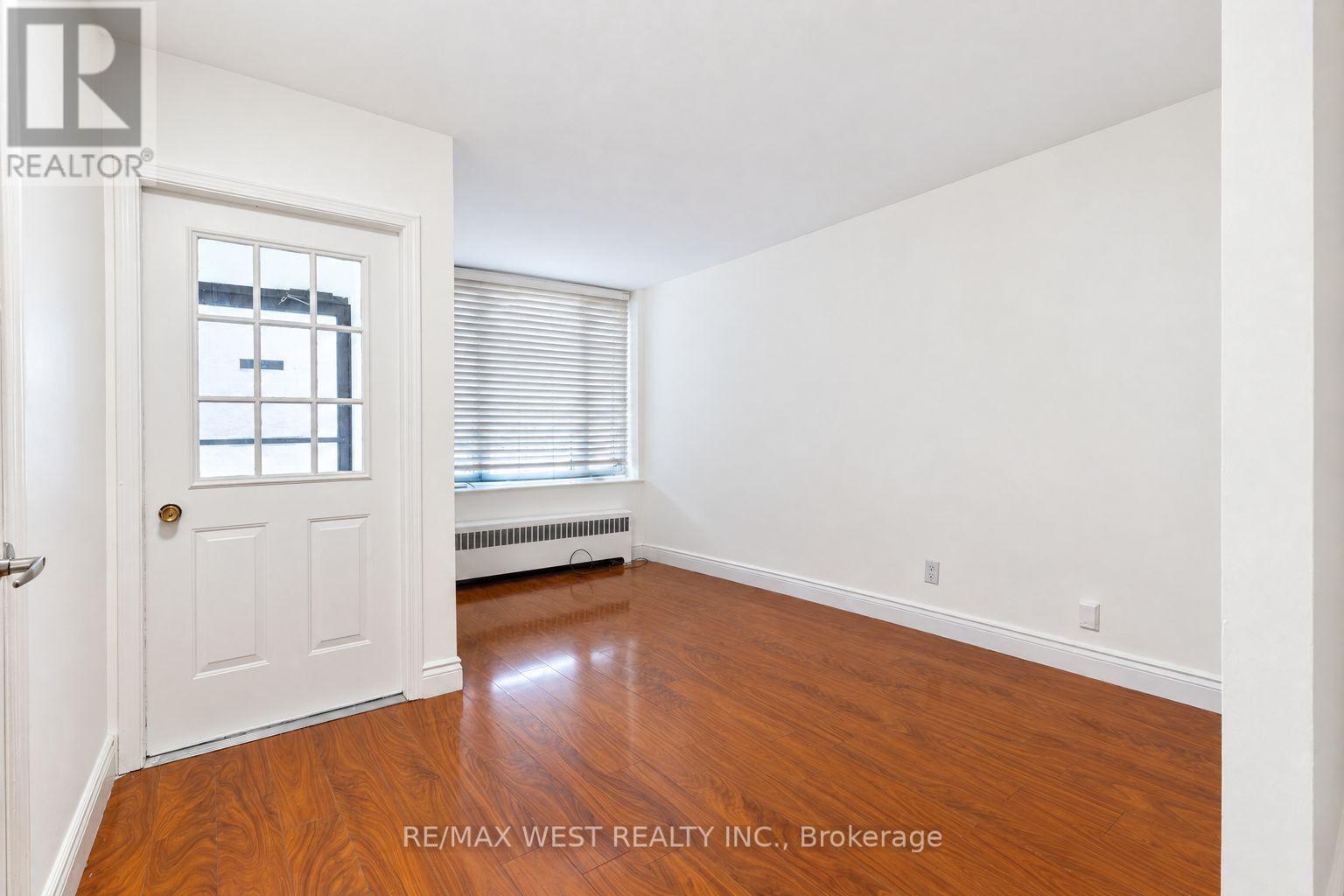 Main - 203 Islington Avenue, Toronto, Ontario  M8V 3B8 - Photo 7 - W13852770