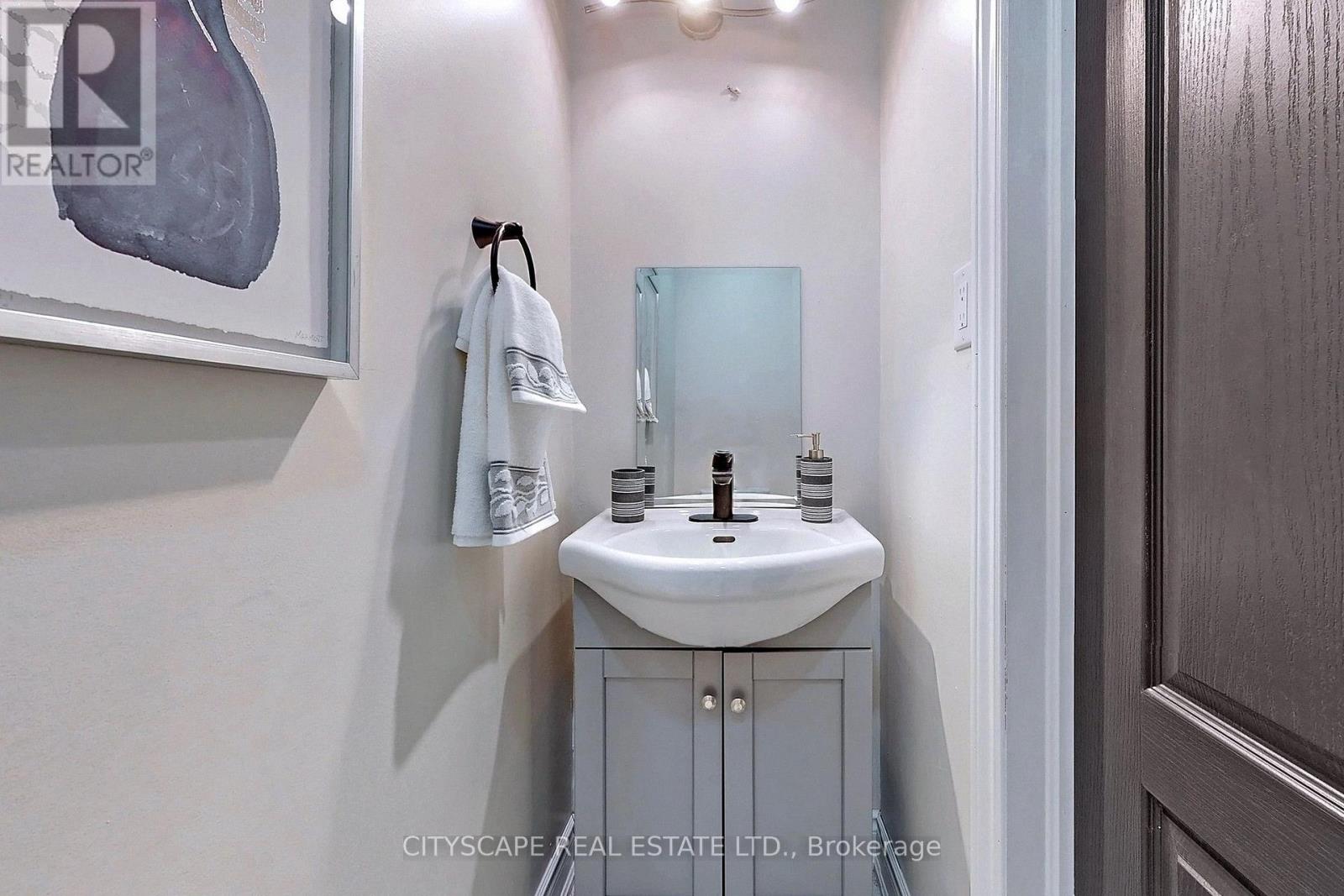 343 Wildgrass Road, Mississauga, Ontario  L5B 4H1 - Photo 10 - W13852788