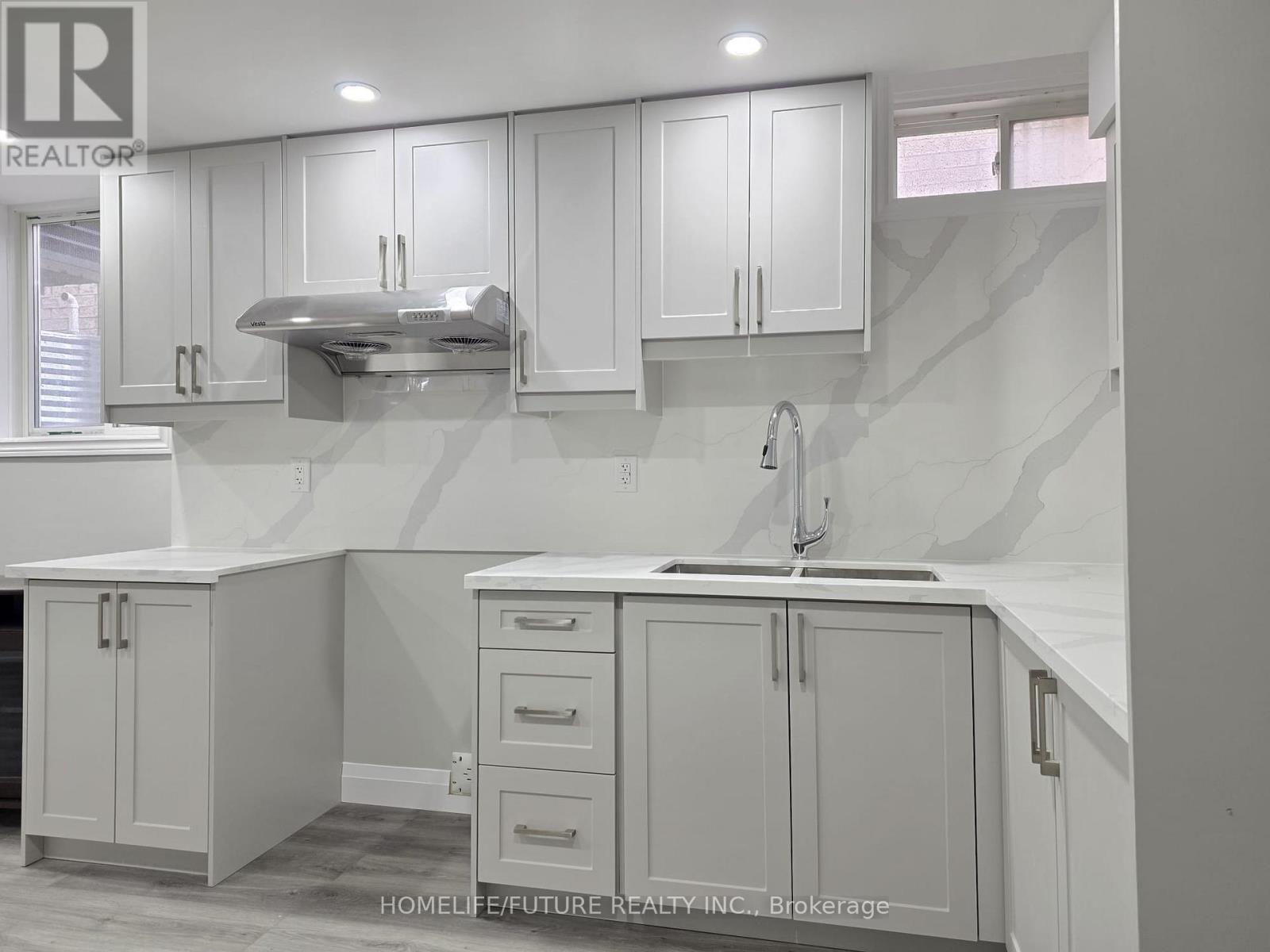 22 Headon Avenue, Ajax, Ontario  L1Z 1R4 - Photo 4 - E13852538