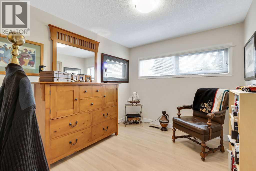 10411 Maplecreek Drive SE, Calgary, Alberta  T2J 1T9 - Photo 28 - A2348516