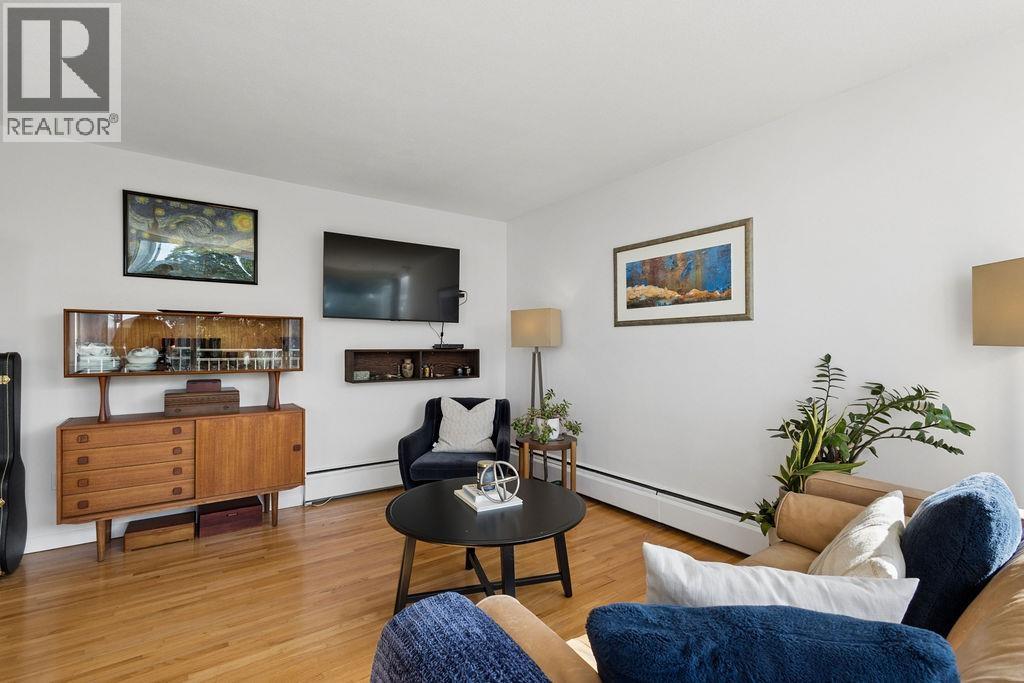 607 1250 BURNABY STREET