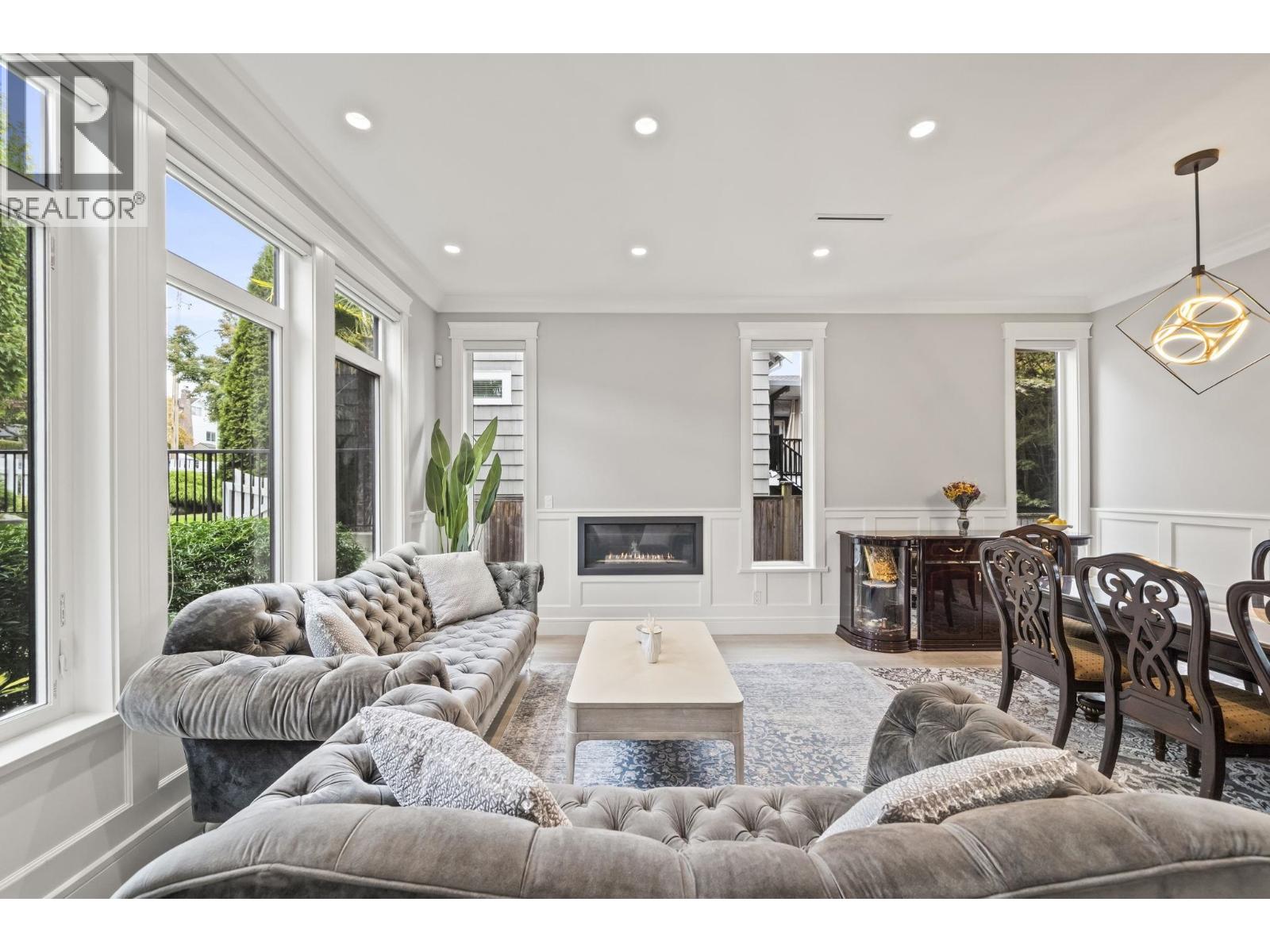 1604 HAMILTON STREET, New Westminster, British Columbia