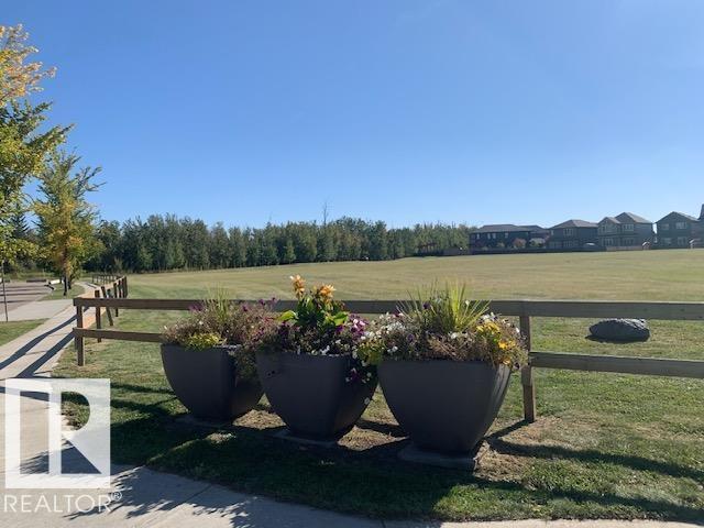 #19 1051 Graydon Hill BV SW