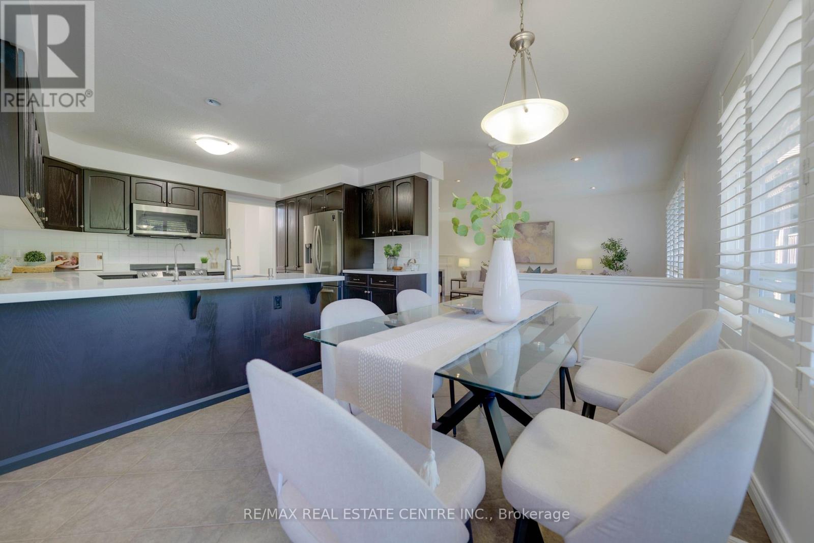49 Creekside Dr, Guelph (Grange Road), Ontario  N1E 0C2 - Photo 11 - X13852802