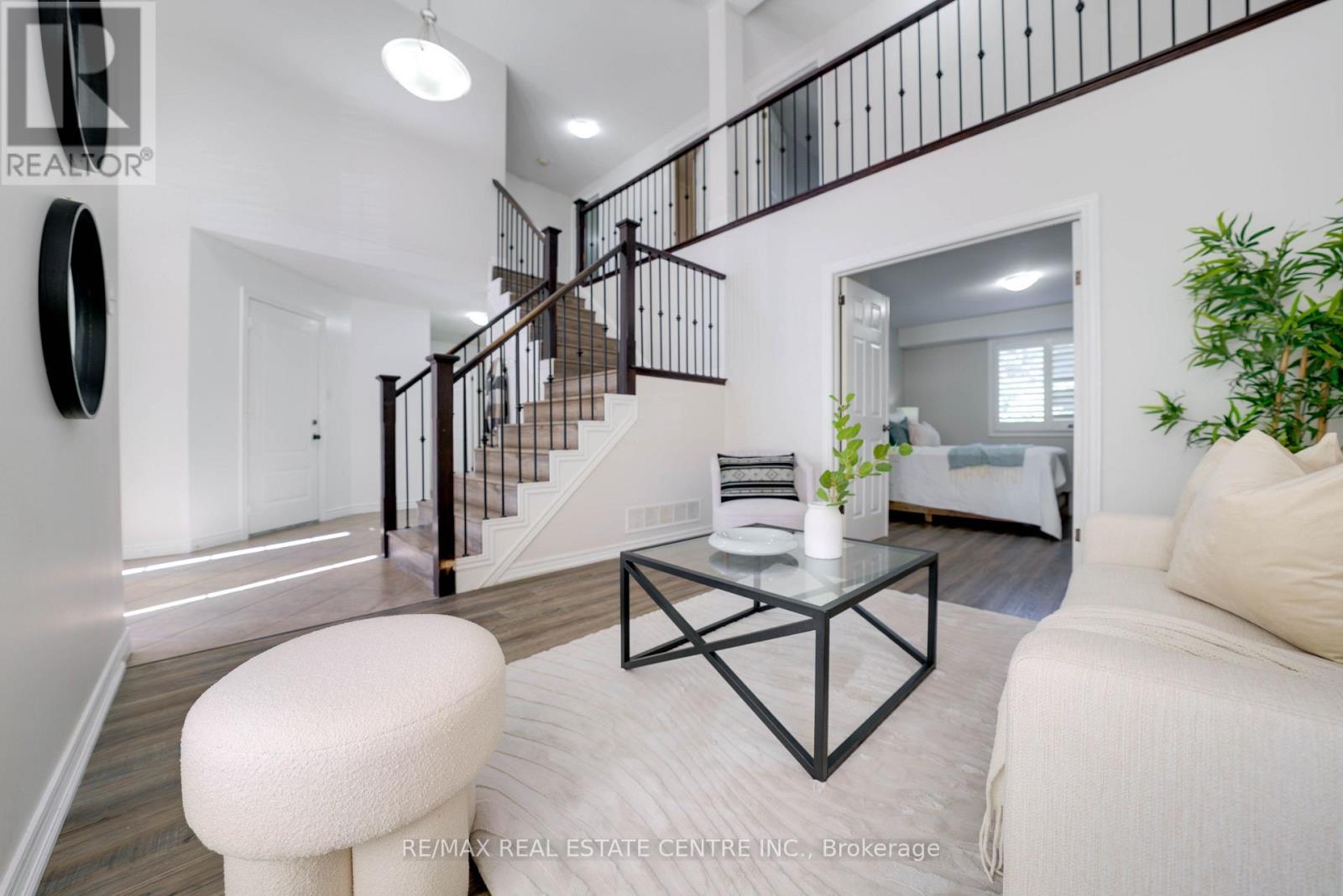 49 Creekside Dr, Guelph (Grange Road), Ontario  N1E 0C2 - Photo 16 - X13852802