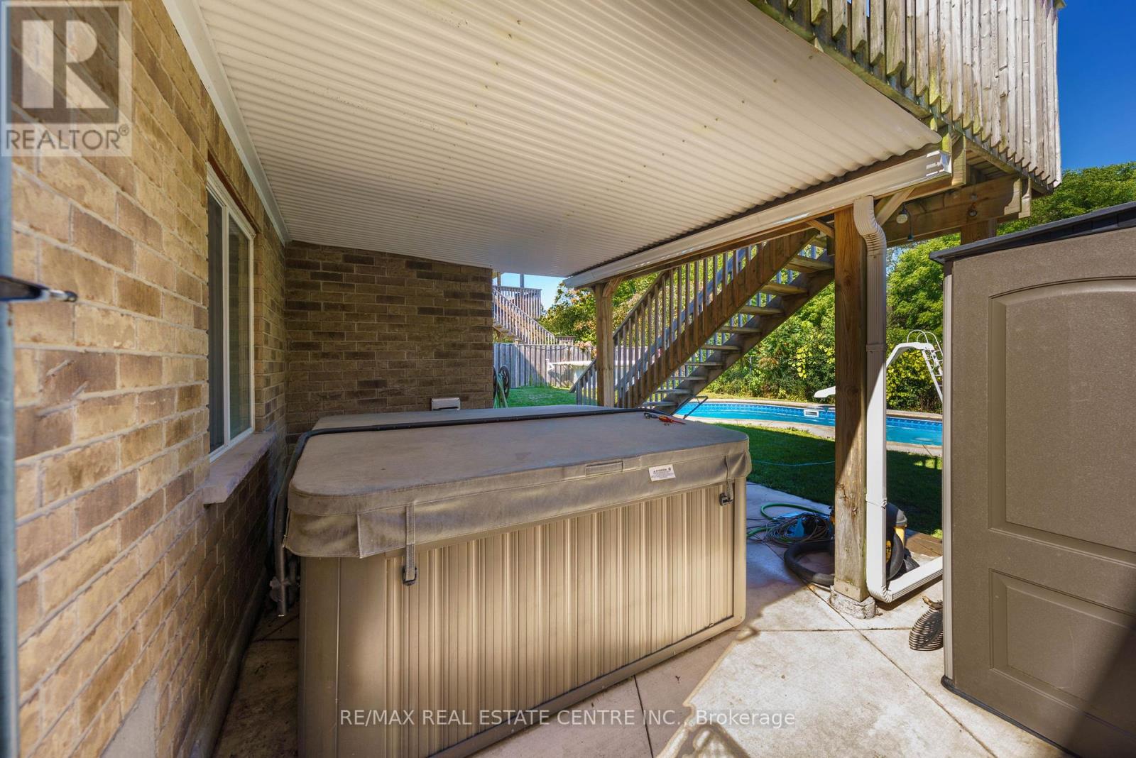 49 Creekside Dr, Guelph (Grange Road), Ontario  N1E 0C2 - Photo 33 - X13852802