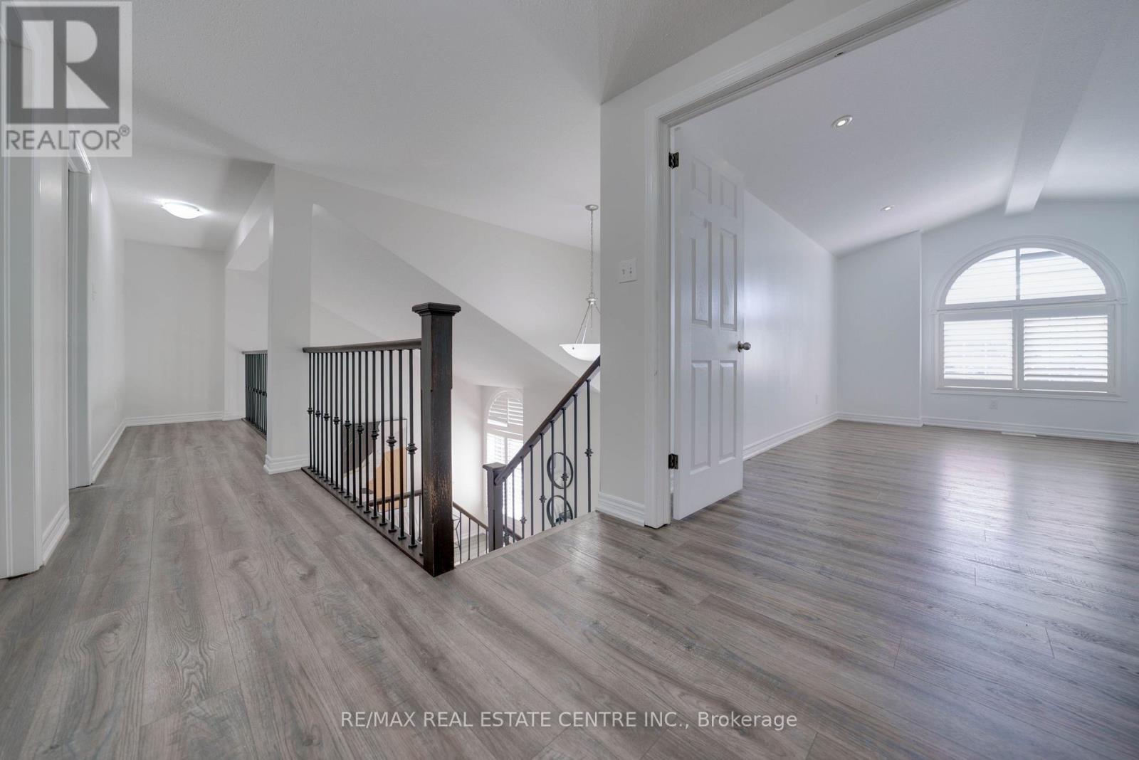 49 Creekside Dr, Guelph (Grange Road), Ontario  N1E 0C2 - Photo 35 - X13852802