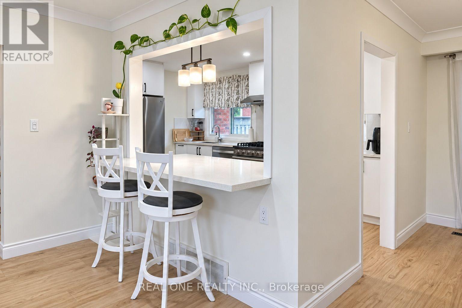 Upper - 41 Marlowe Drive, Hamilton, Ontario  L9C 2H7 - Photo 13 - X13852818