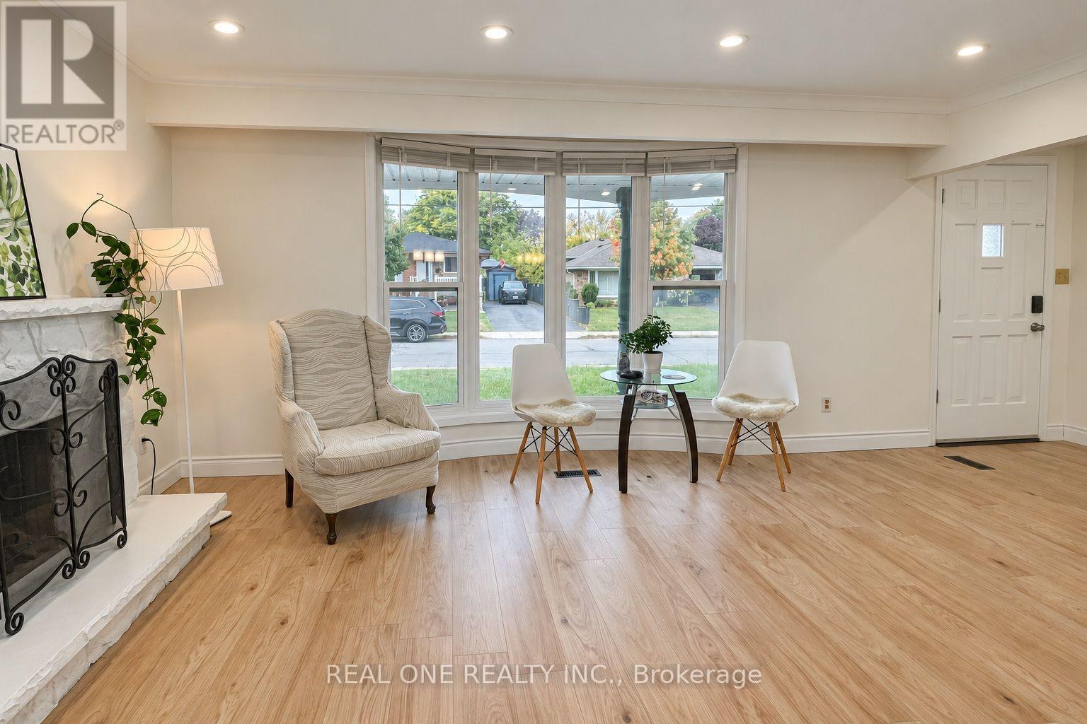 Upper - 41 Marlowe Drive, Hamilton, Ontario  L9C 2H7 - Photo 5 - X13852818