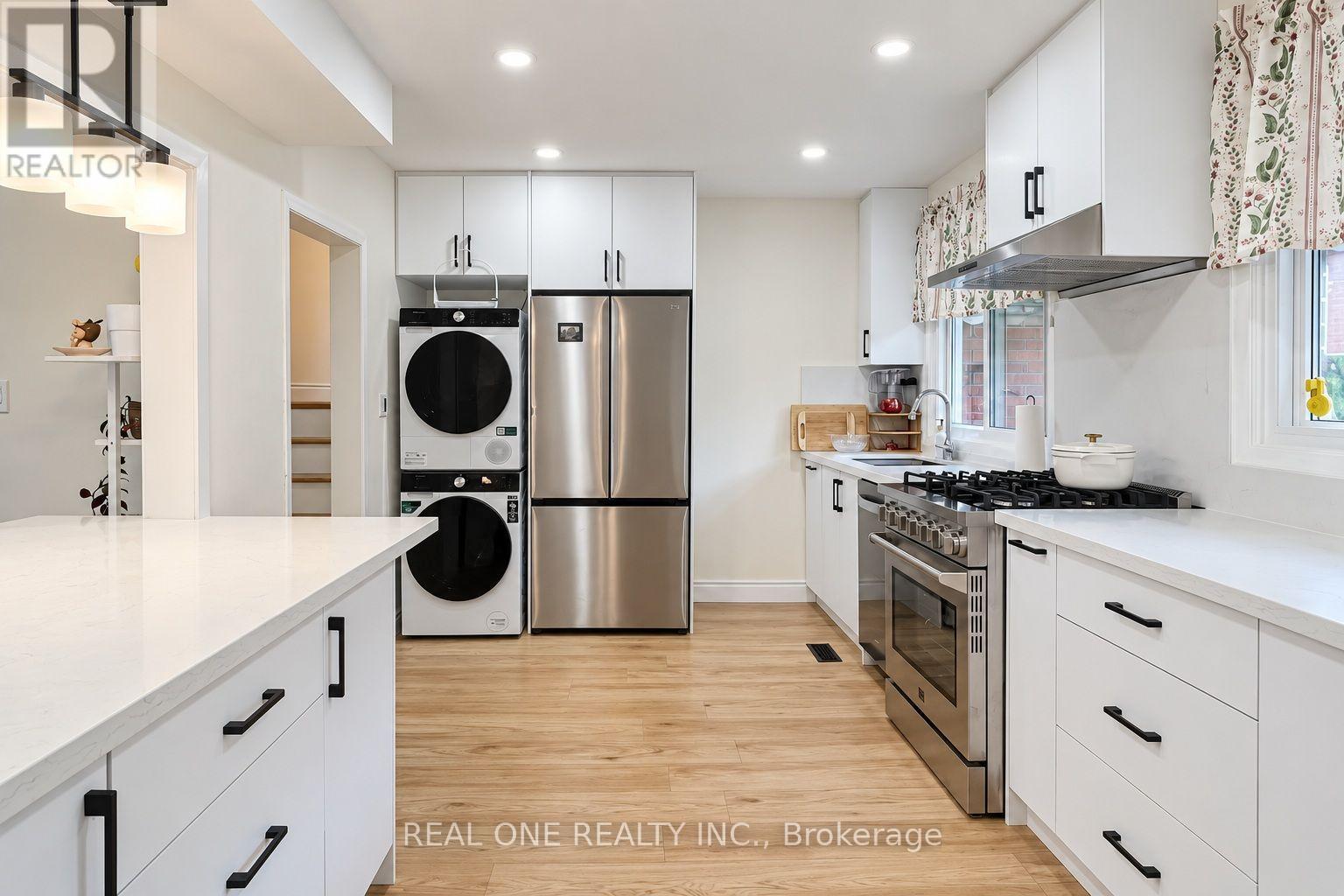Upper - 41 Marlowe Drive, Hamilton, Ontario  L9C 2H7 - Photo 7 - X13852818