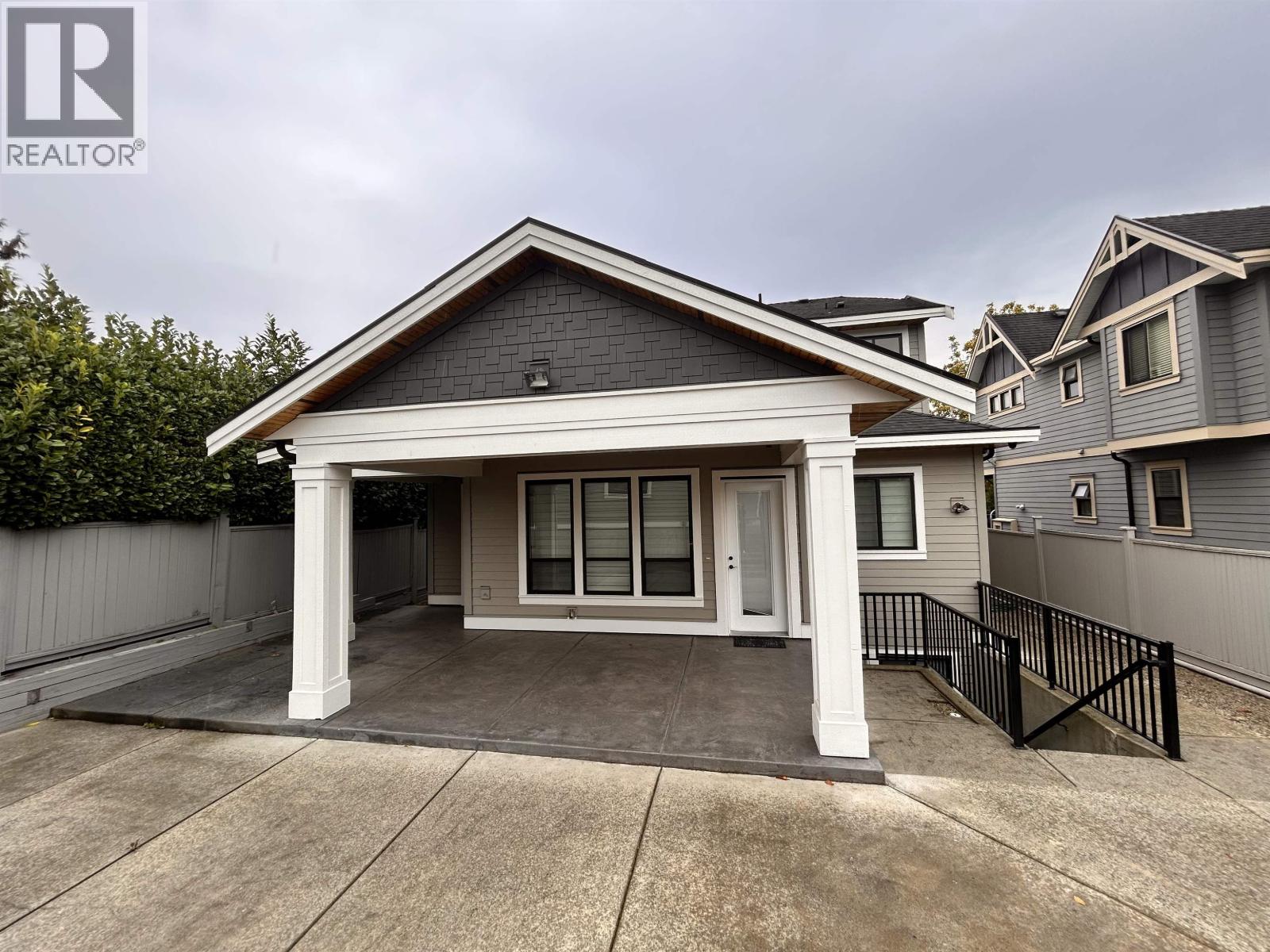 1919 Dublin Street, New Westminster, British Columbia V3M 3A4 - Photo 2 - R3171283
