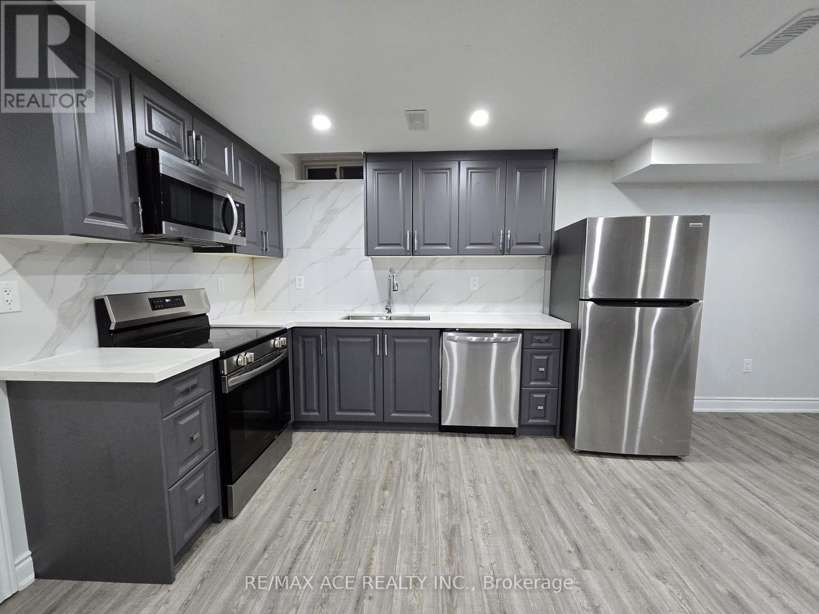 Bsmt - 1555 Dunedin Crescent, Oshawa, Ontario  L1K 0V1 - Photo 2 - E13723688