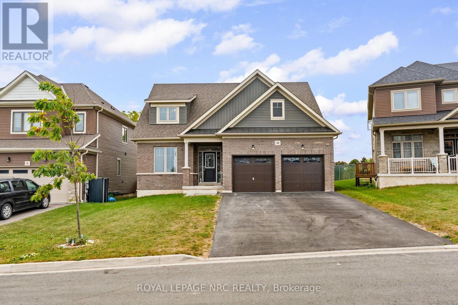 10 ORIOLE CRESCENT, port colborne (main street), Ontario