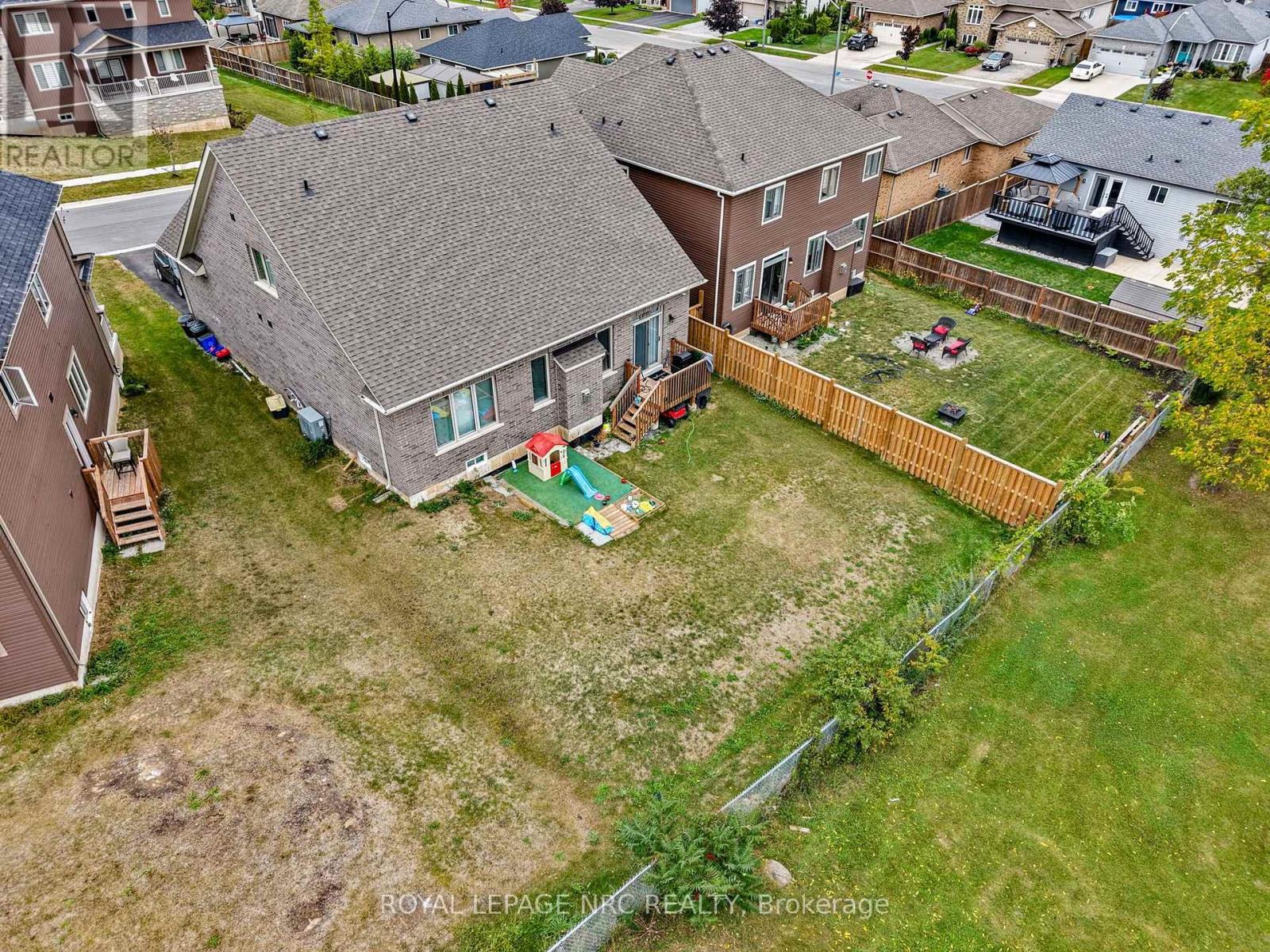 10 Oriole Crescent, Port Colborne (Main Street), Ontario  L3K 6E2 - Photo 8 - X13852834