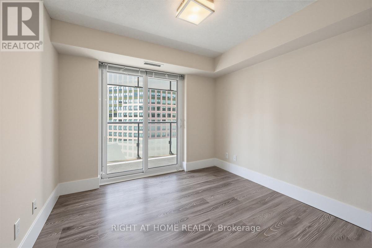 1204 - 300 Front Street W, Toronto (Waterfront Communities), Ontario  M5V 0E9 - Photo 16 - C13852826