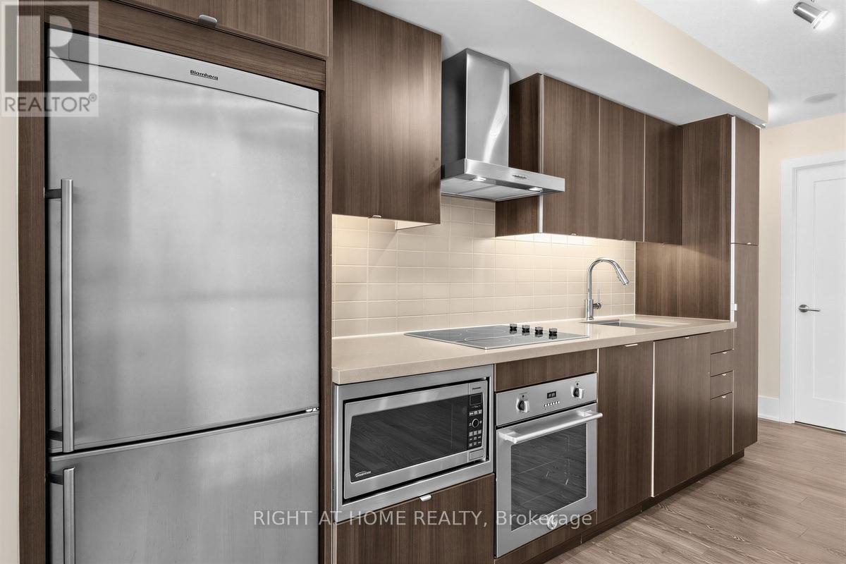 1204 - 300 Front Street W, Toronto (Waterfront Communities), Ontario  M5V 0E9 - Photo 7 - C13852826