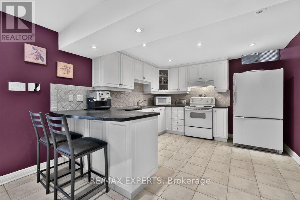 96 Benjamin Drive, Vaughan, Ontario  L4L 1H9 - Photo 29 - N13852836