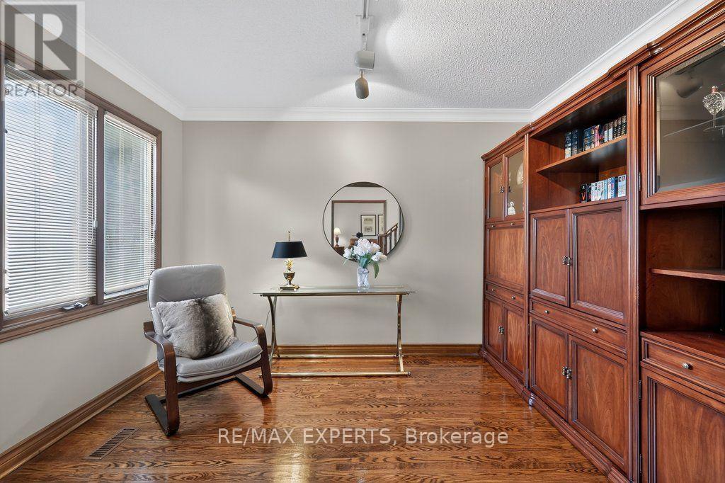 96 Benjamin Drive, Vaughan, Ontario  L4L 1H9 - Photo 6 - N13852836