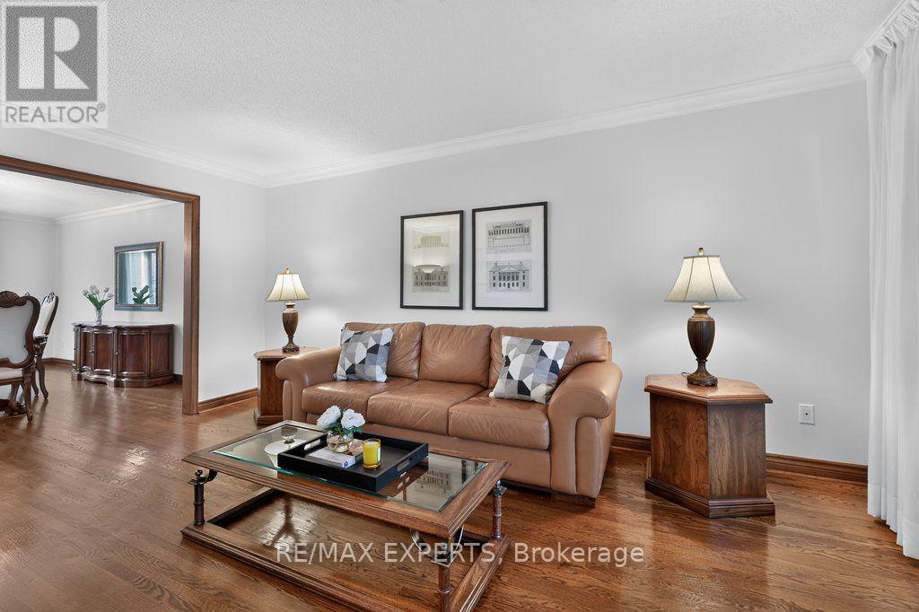 96 Benjamin Drive, Vaughan, Ontario  L4L 1H9 - Photo 7 - N13852836