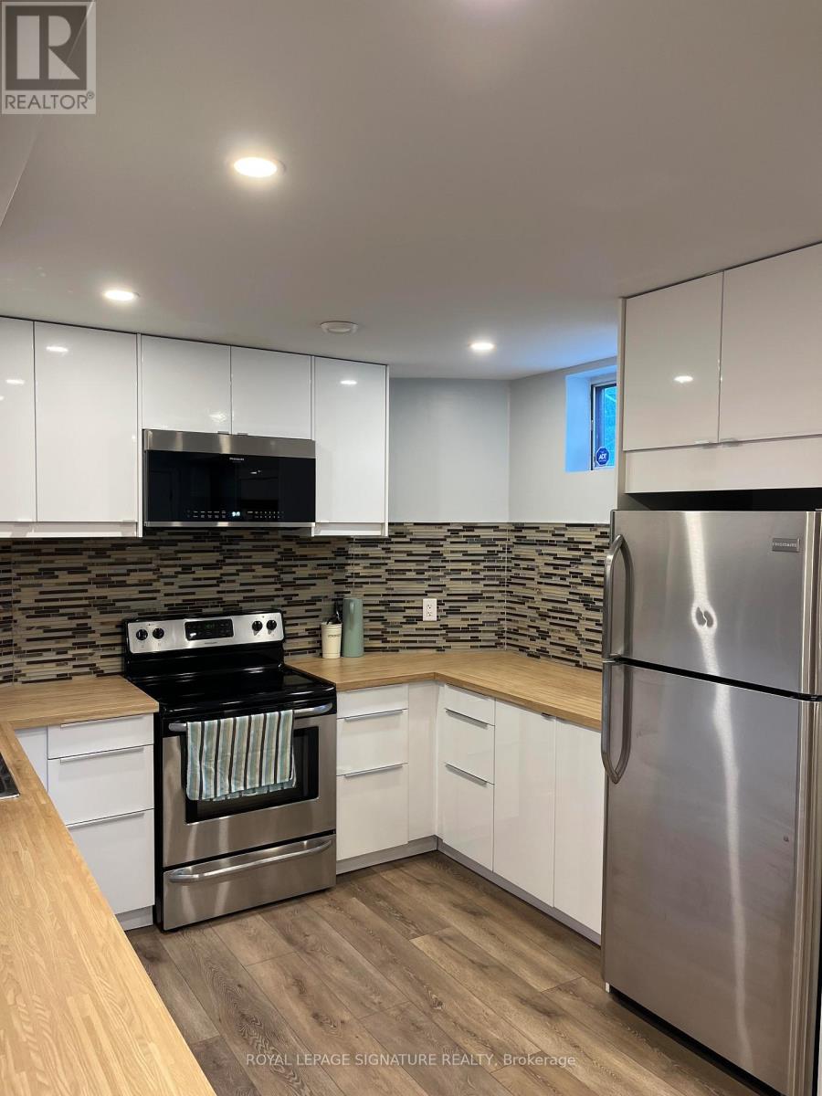 BSMT - 21 MELBERT ROAD, Toronto, Ontario