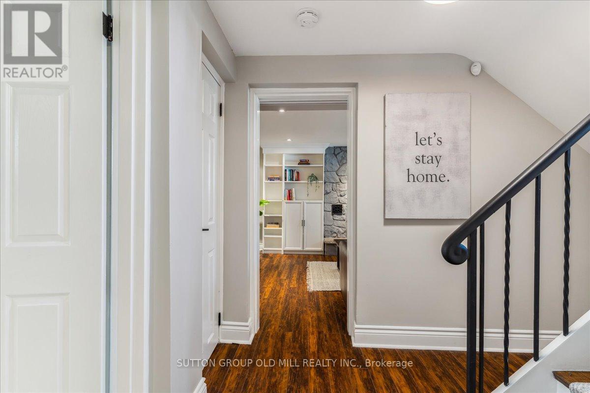 2a Elton Crescent, Toronto, Ontario  M8W 2X8 - Photo 11 - W13852844