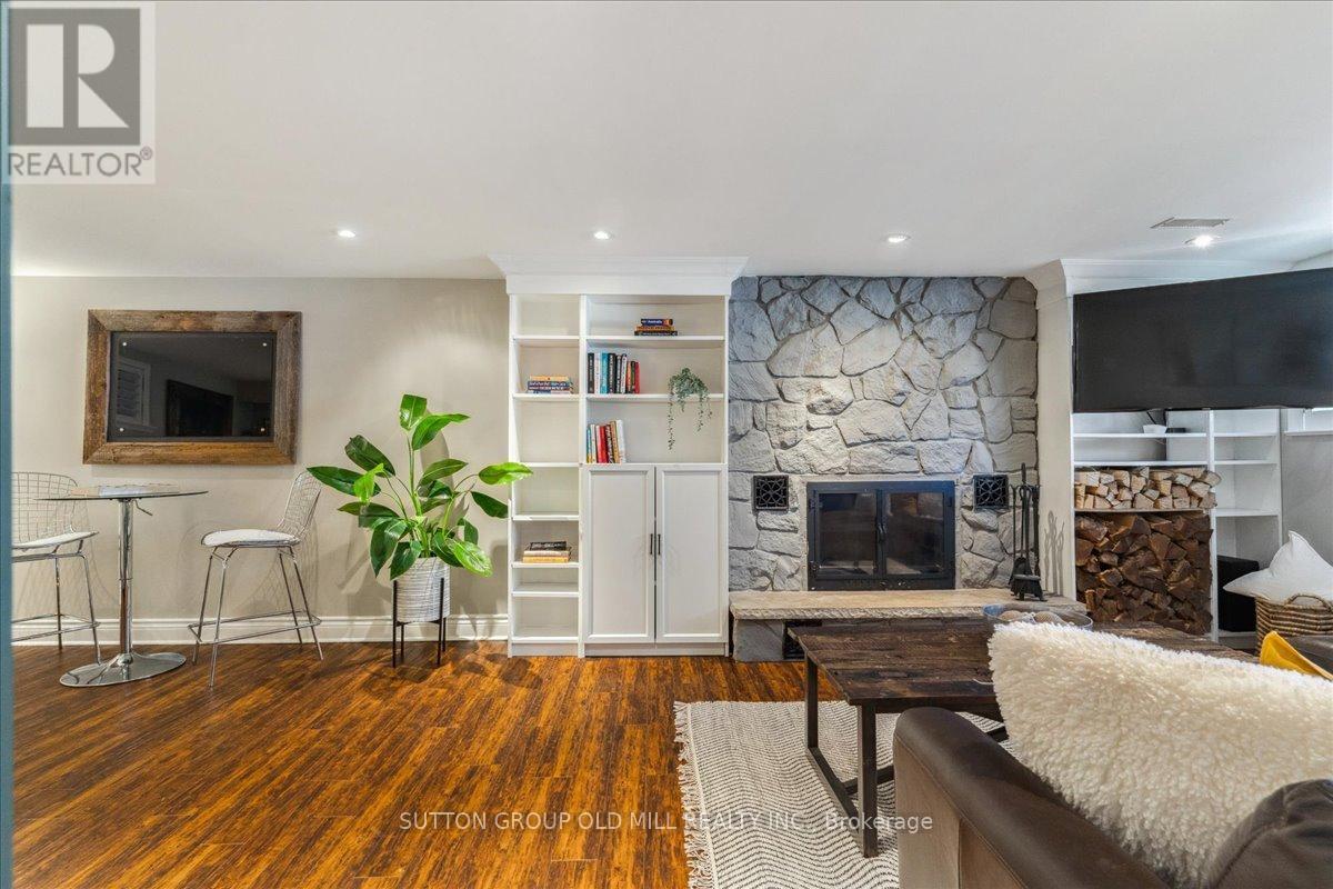 2a Elton Crescent, Toronto, Ontario  M8W 2X8 - Photo 12 - W13852844