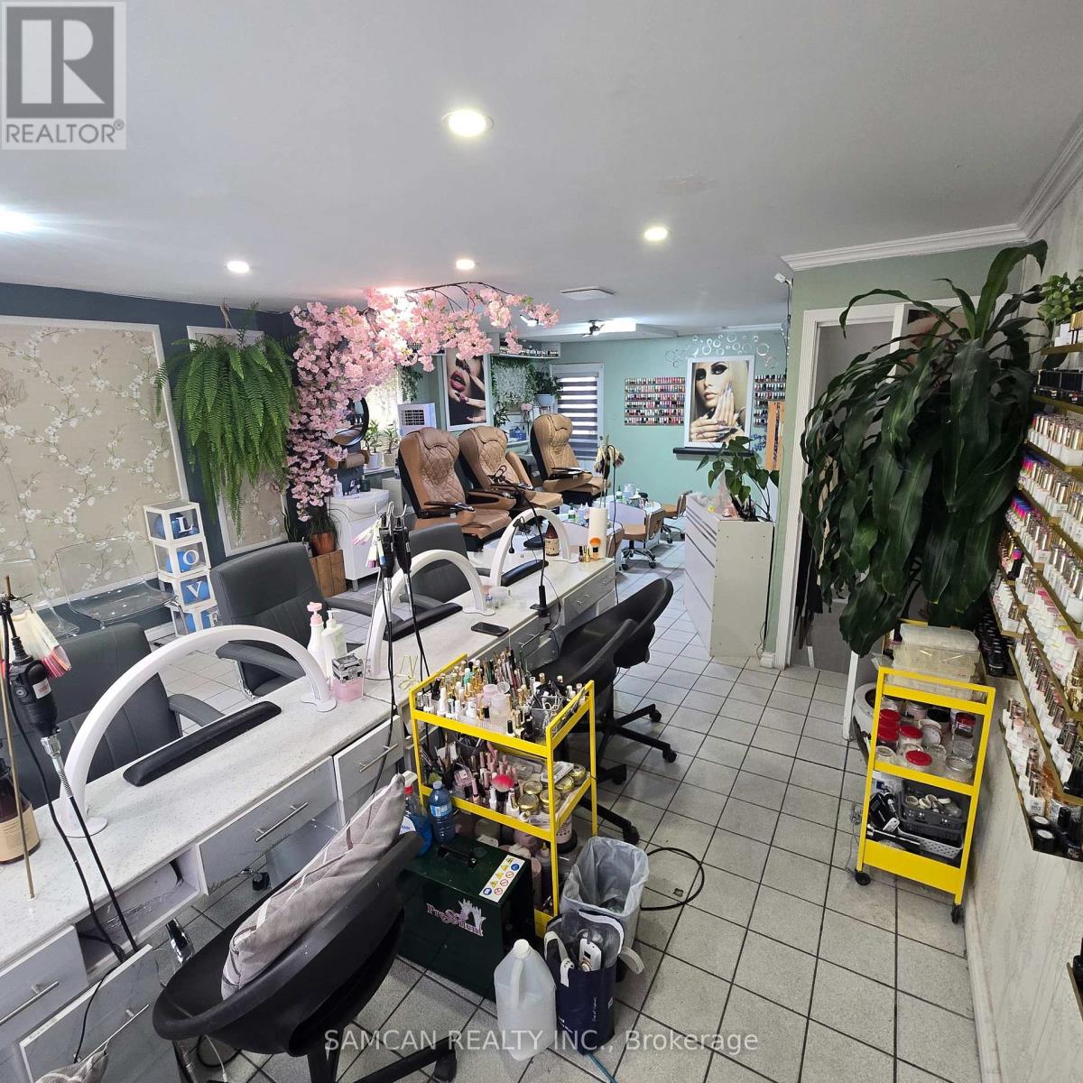 336 Weston Road, Toronto, Ontario  M6N 3P8 - Photo 4 - W13852848