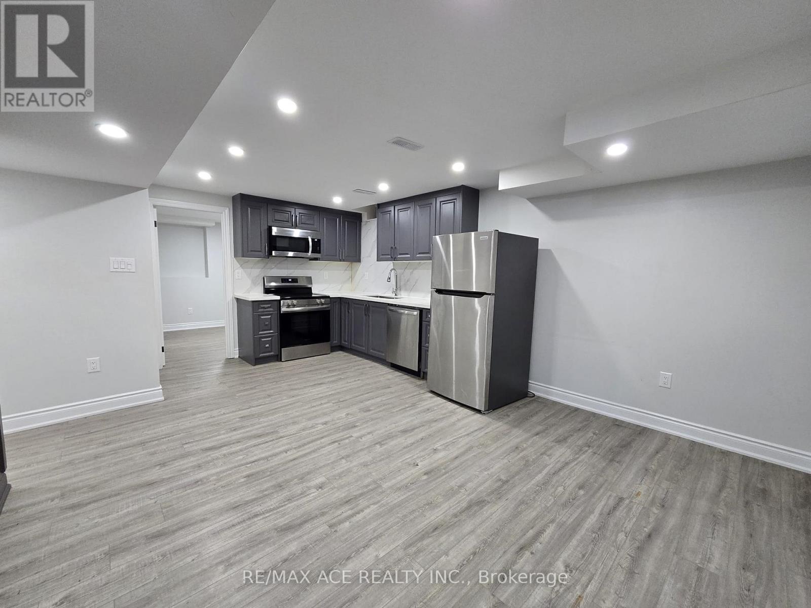 Bsmt - 1555 Dunedin Crescent, Oshawa, Ontario  L1K 0V1 - Photo 9 - E13723688