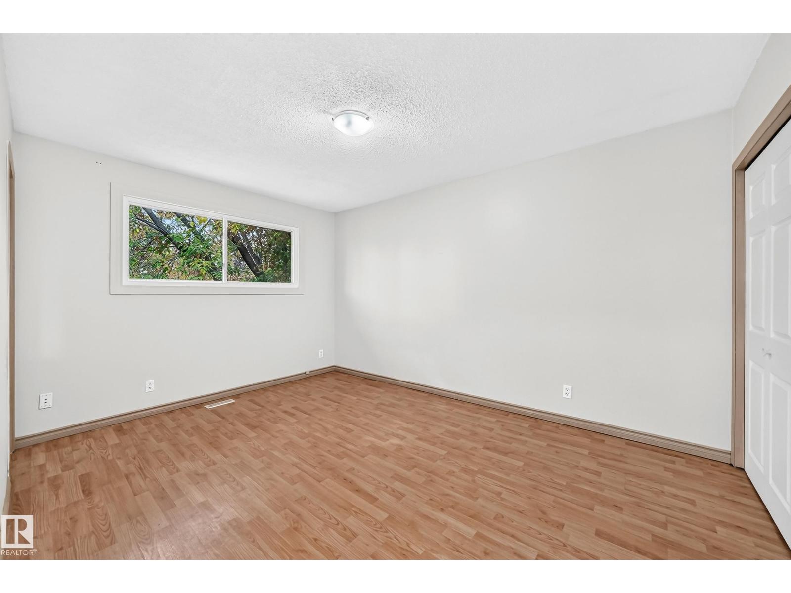 10919 69 AV NW