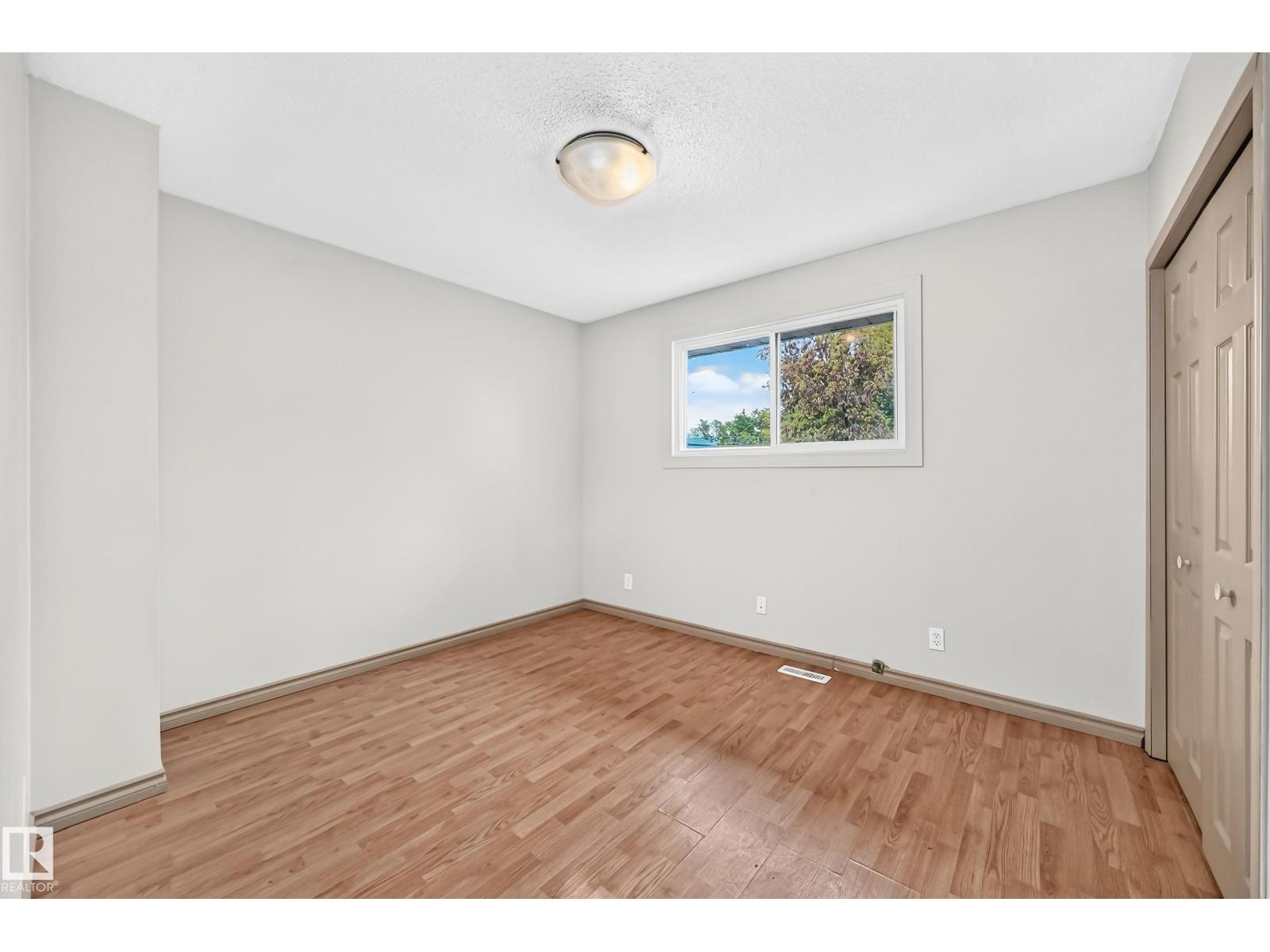 10919 69 AV NW
