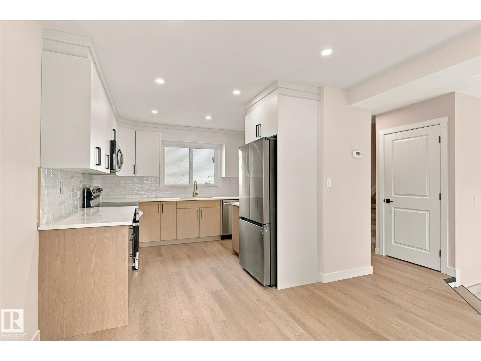 #37 1415 62 ST NW