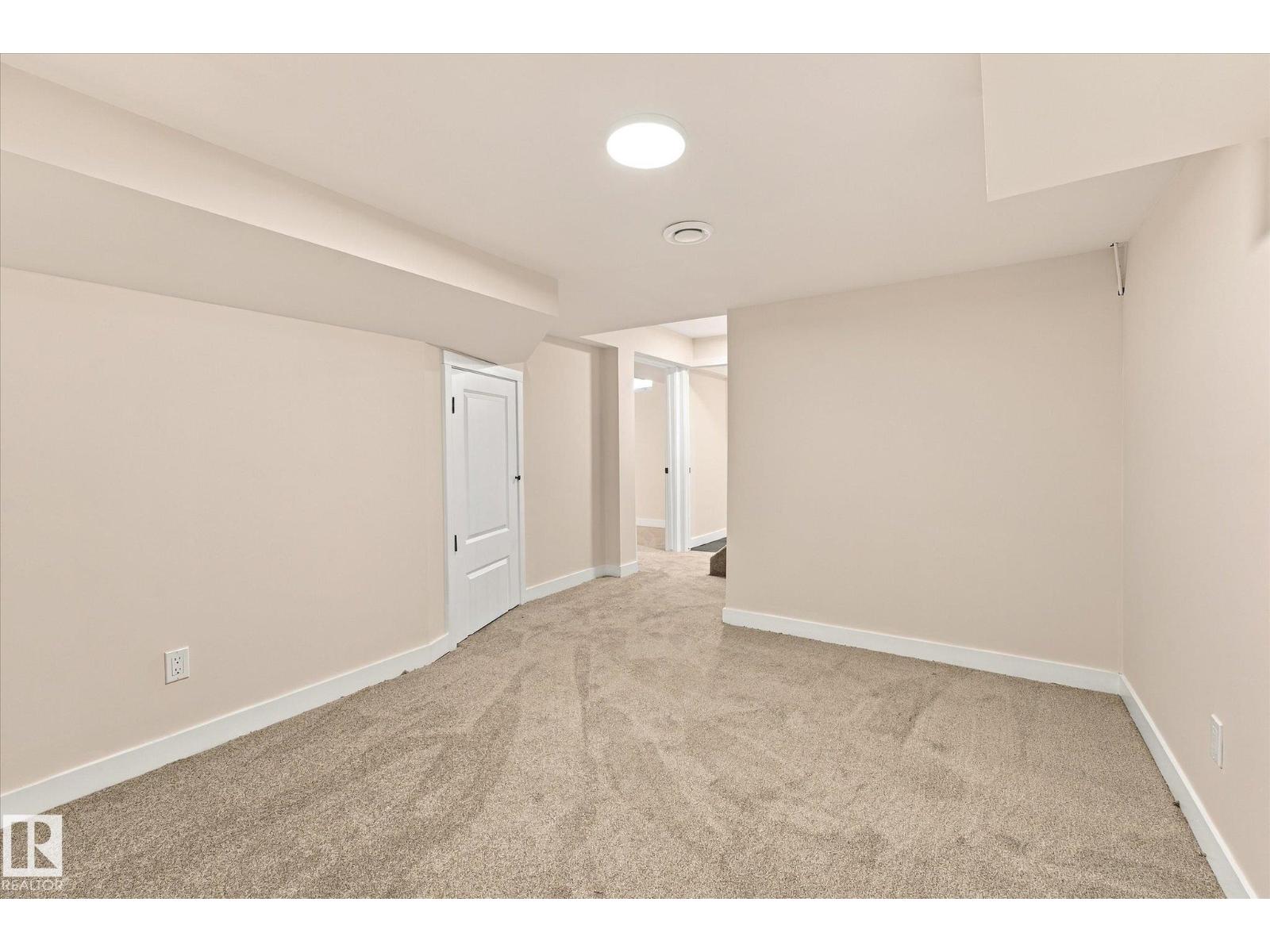 #37 1415 62 ST NW