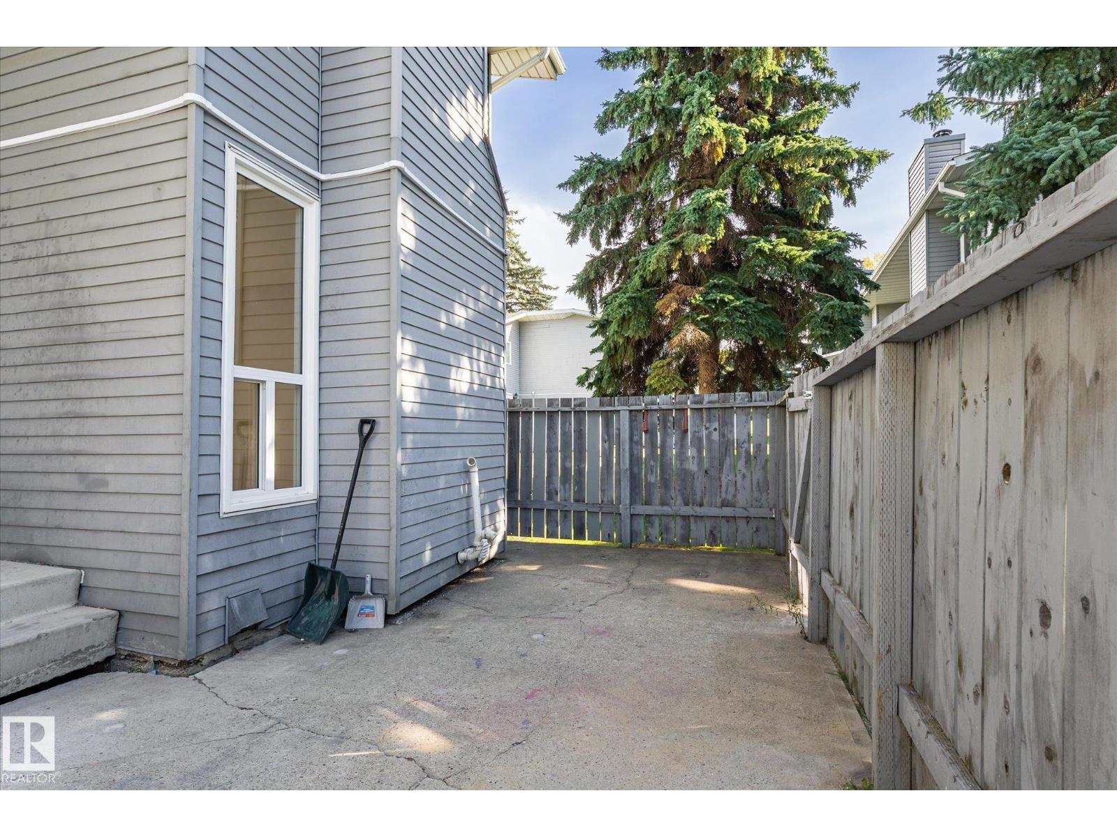 #37 1415 62 ST NW