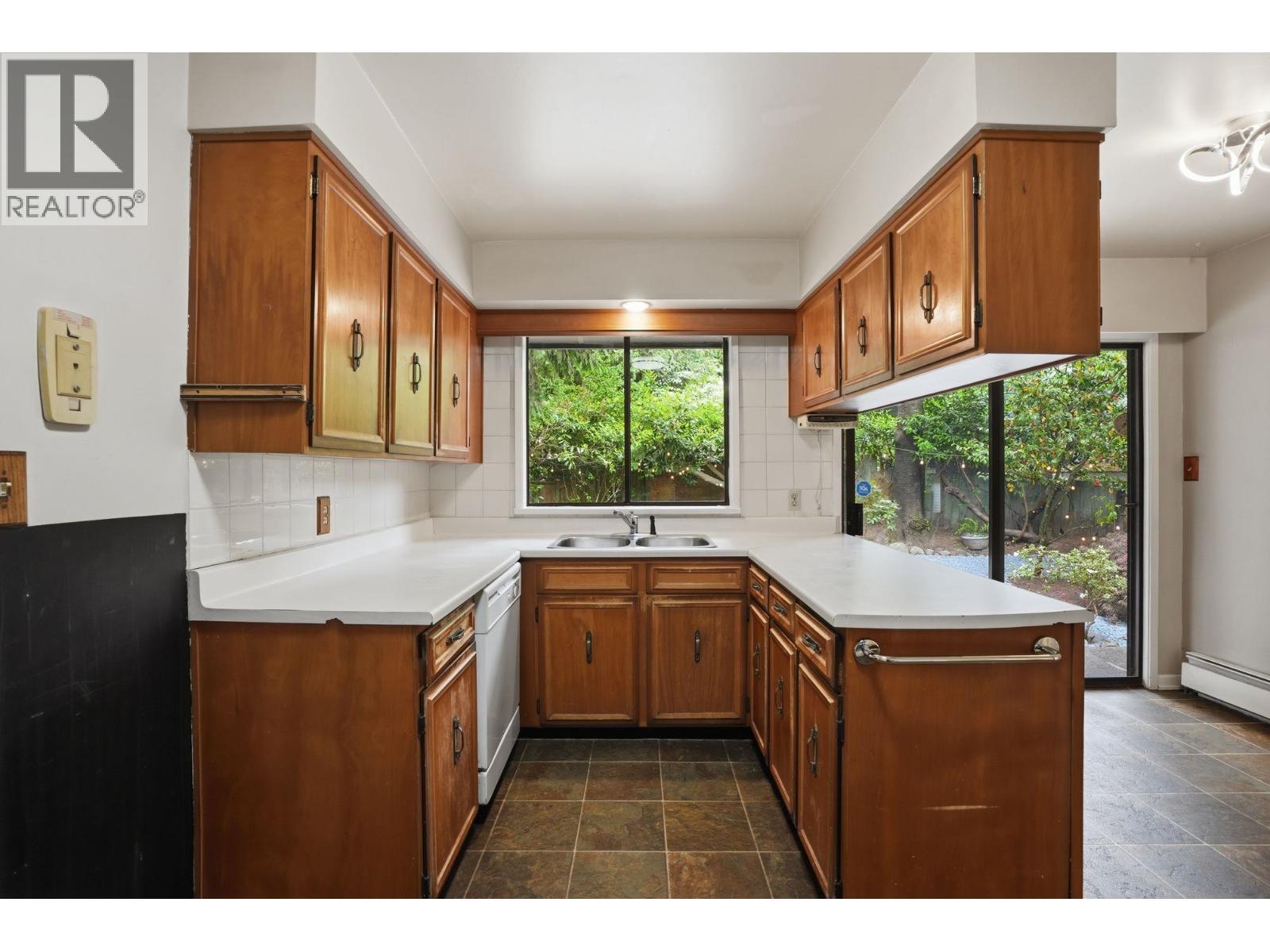 909 Seymour Boulevard, North Vancouver, British Columbia  V7J 2J7 - Photo 17 - R3171157