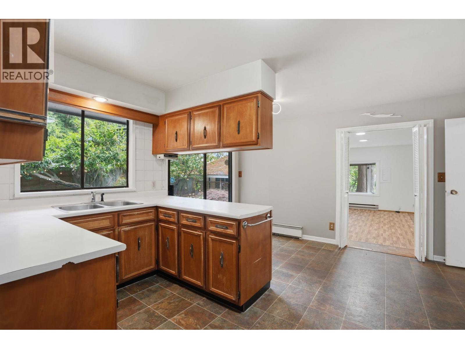 909 Seymour Boulevard, North Vancouver, British Columbia  V7J 2J7 - Photo 15 - R3171157